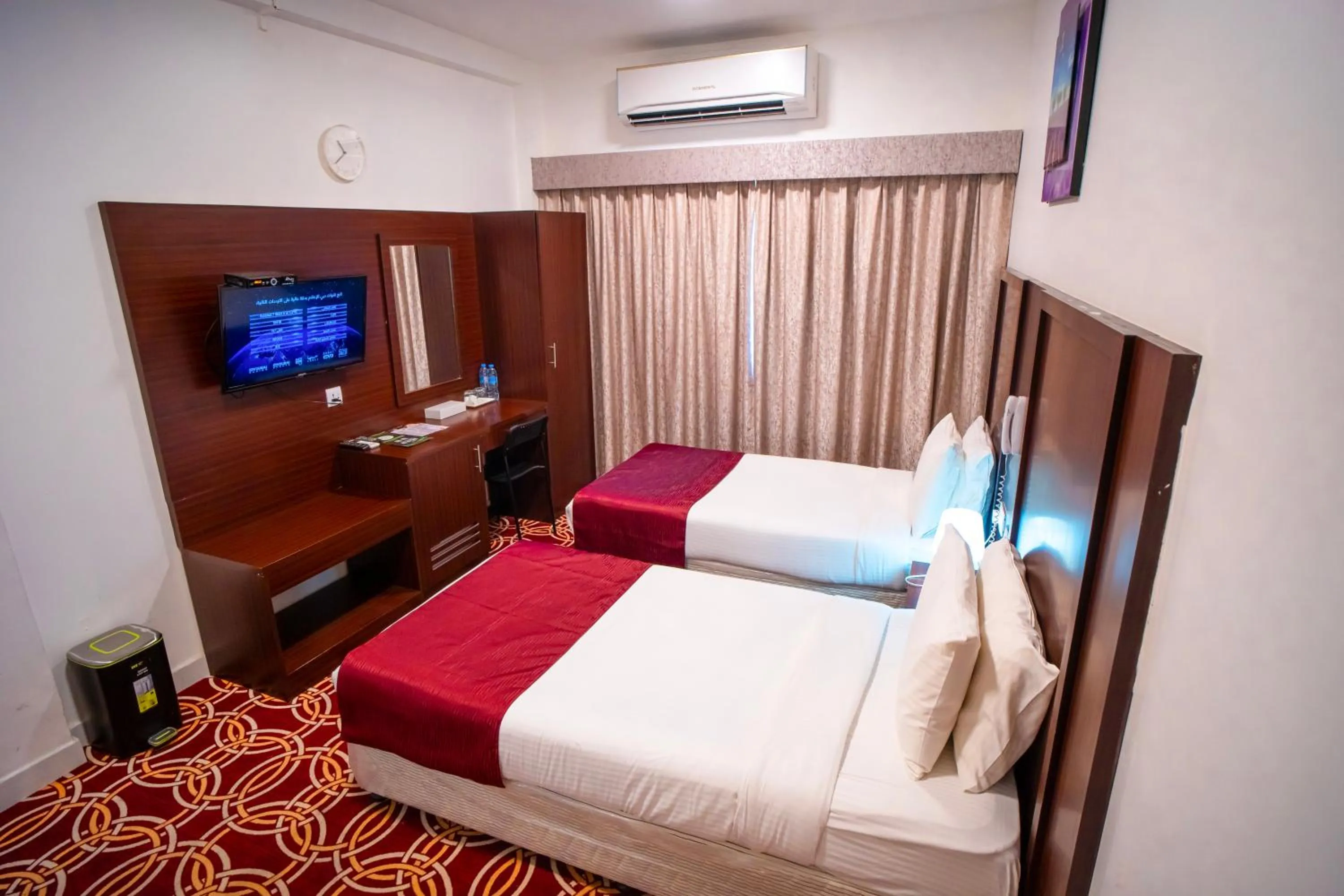 Photo of the whole room, Bed in AL KARNAK HOTEL - BRANCH