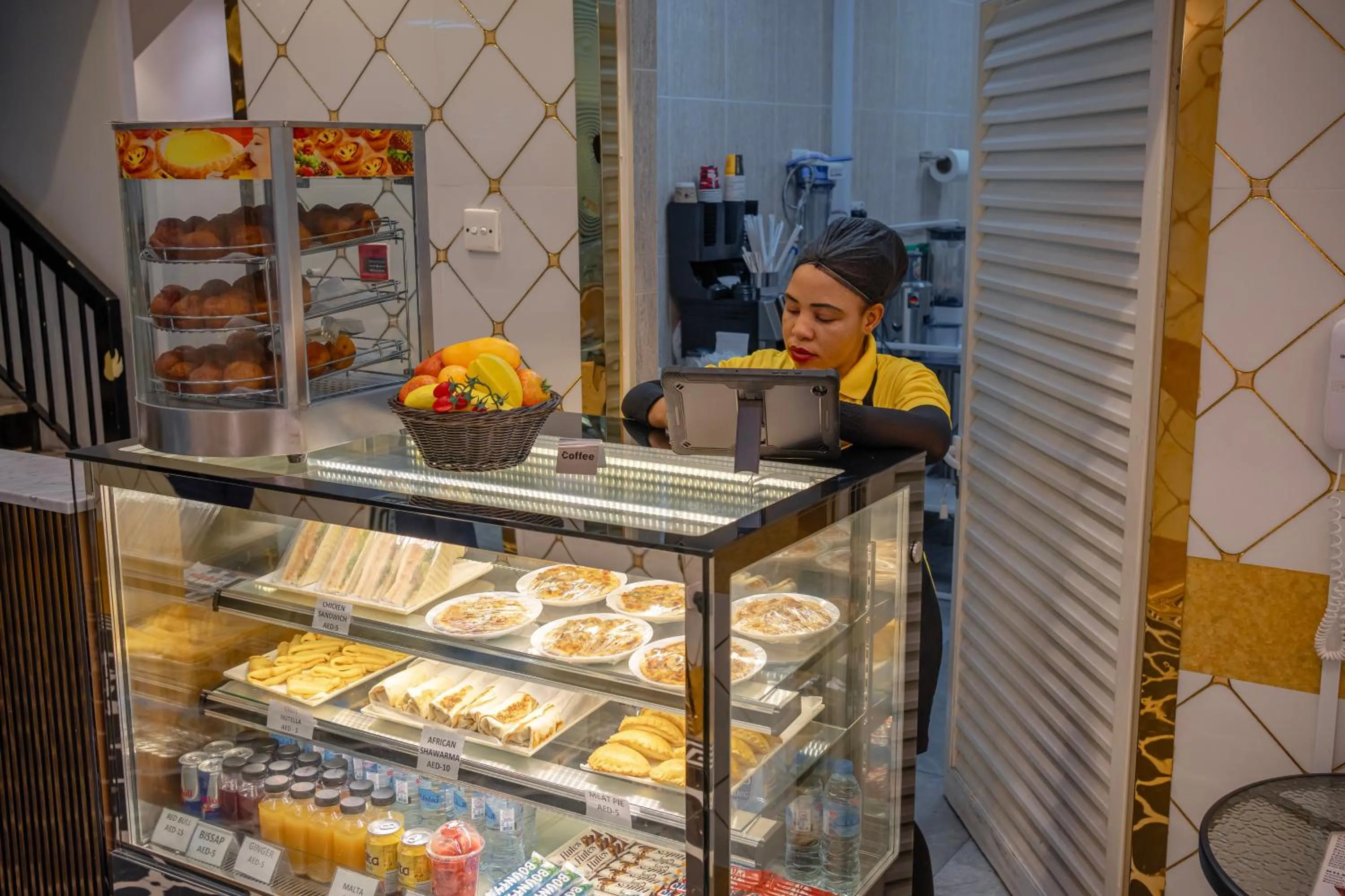 Food and drinks in AL KARNAK HOTEL - BRANCH