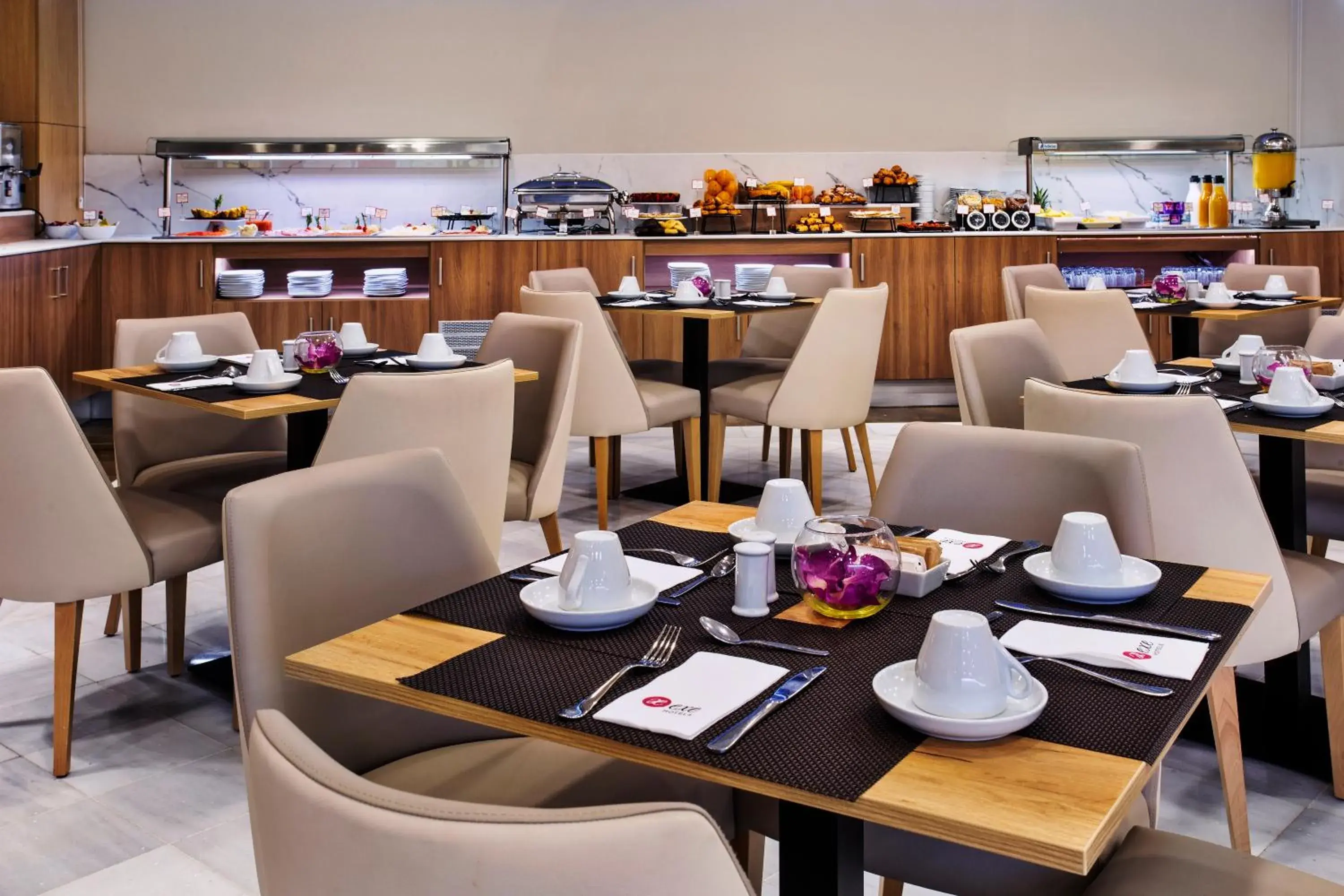 Restaurant/places to eat in Exe Ciudad de Córdoba Restaurant/places to eat in Exe Ciudad de Córdoba