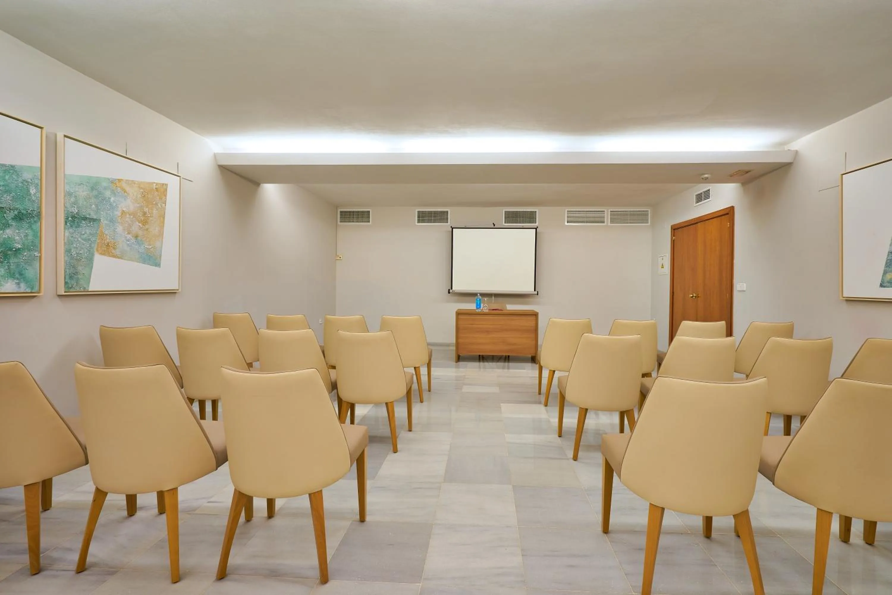 Business facilities in Exe Ciudad de Córdoba