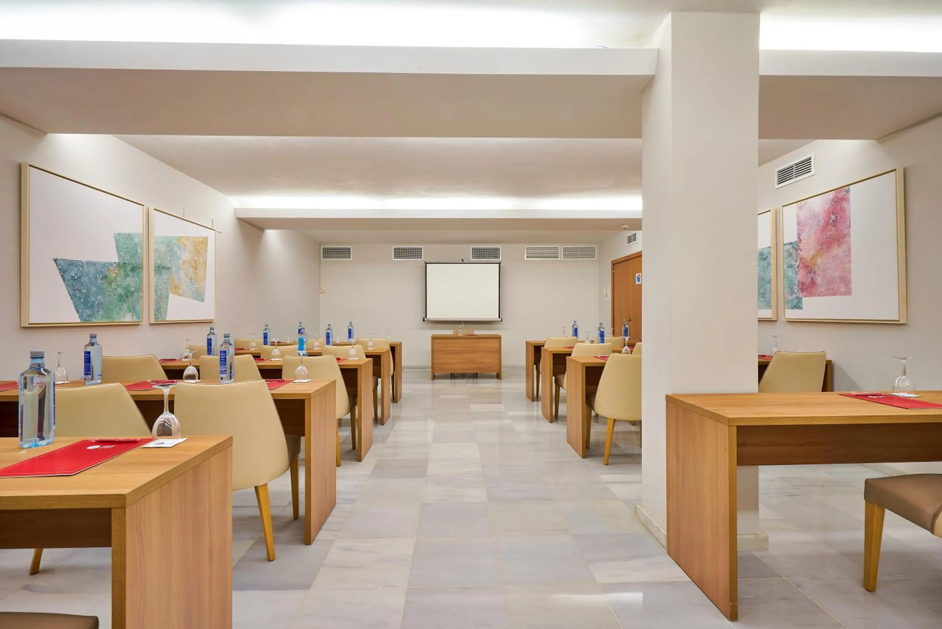 Meeting/conference room in Exe Ciudad de Córdoba