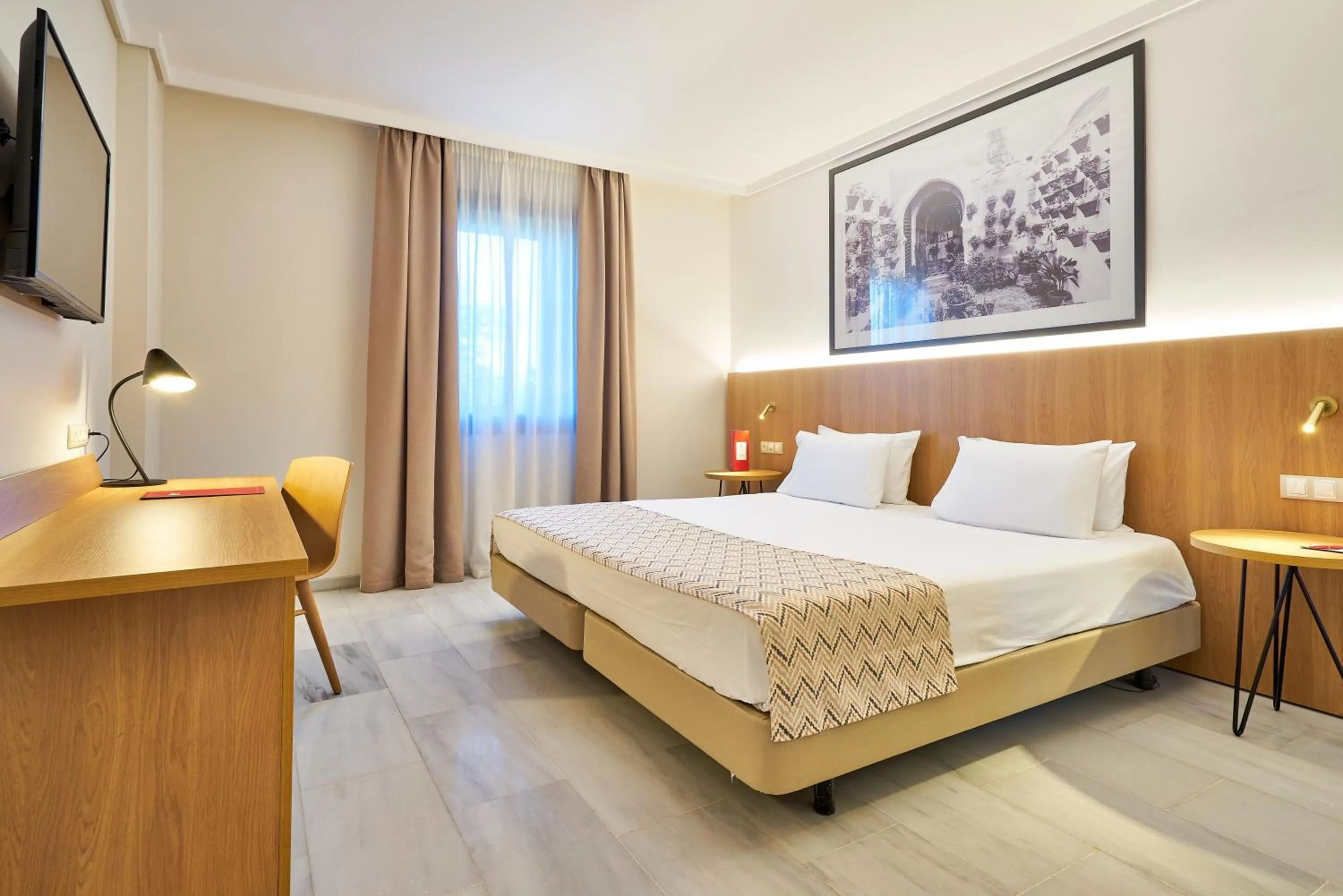 Photo of the whole room, Bed in Exe Ciudad de Córdoba