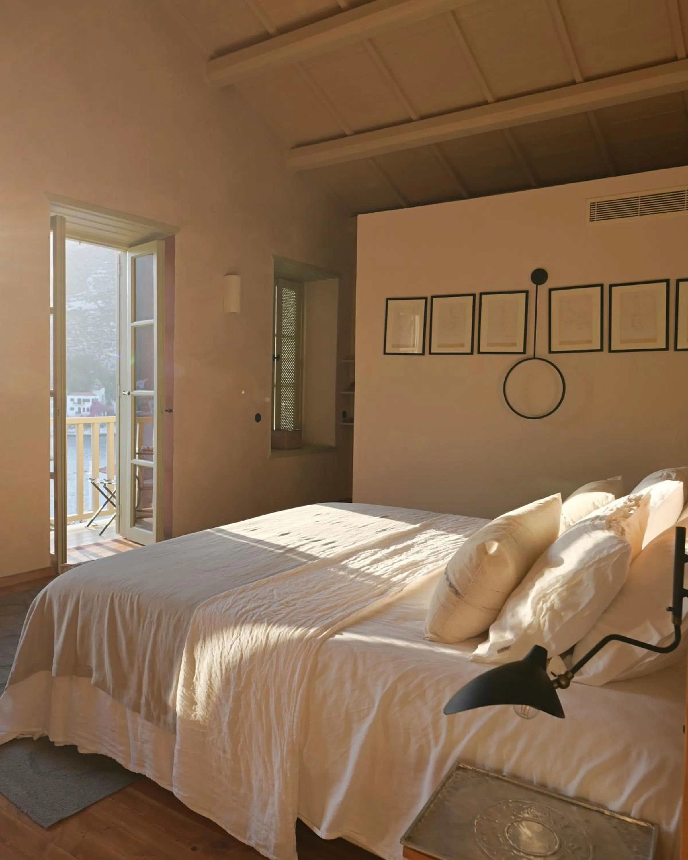 Photo of the whole room, Bed in Casa Mediterraneo Hotel
