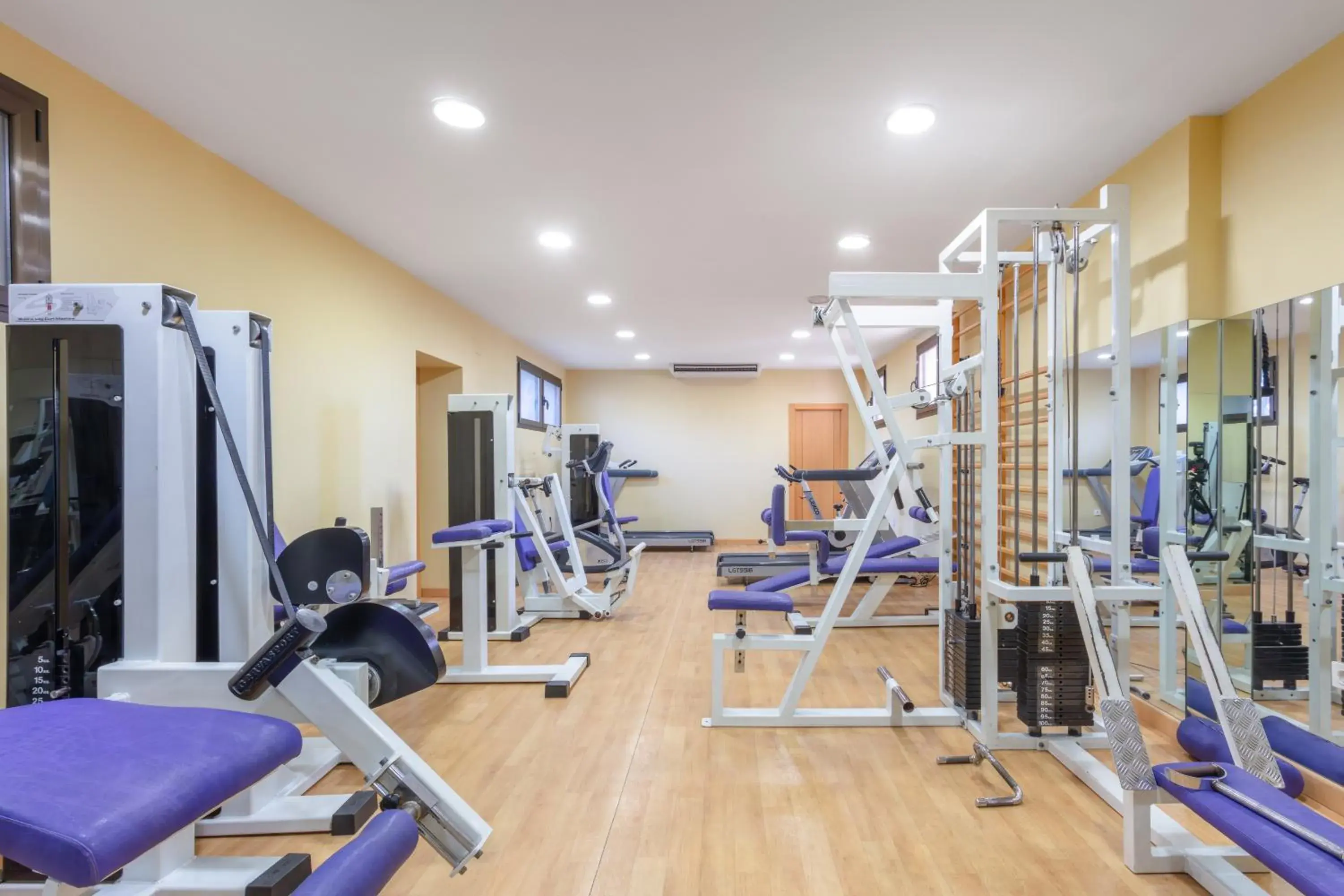 Fitness centre/facilities in Crisol Regio Fitness centre/facilities in Crisol Regio