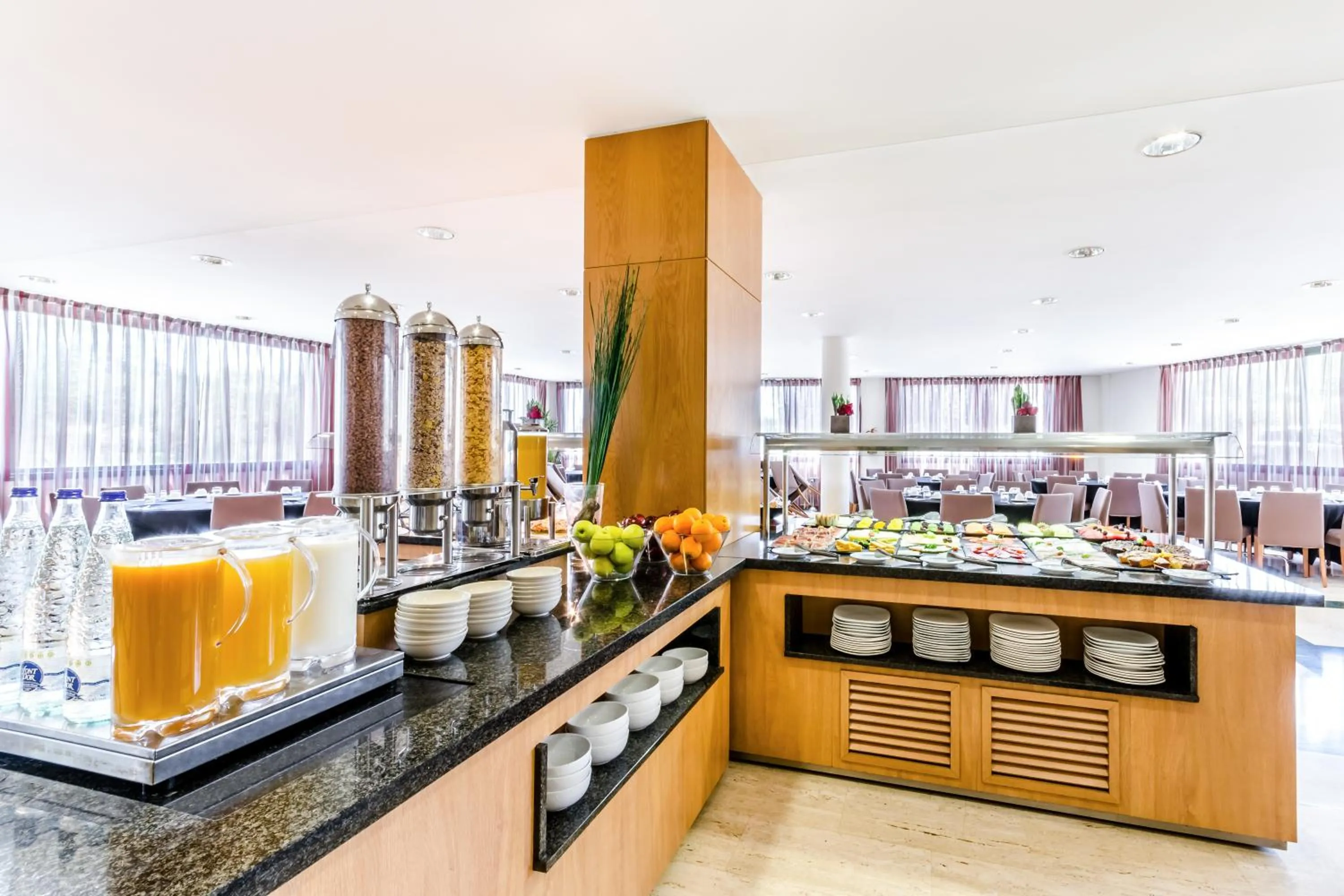 Restaurant/places to eat in Exe Barbera Parc