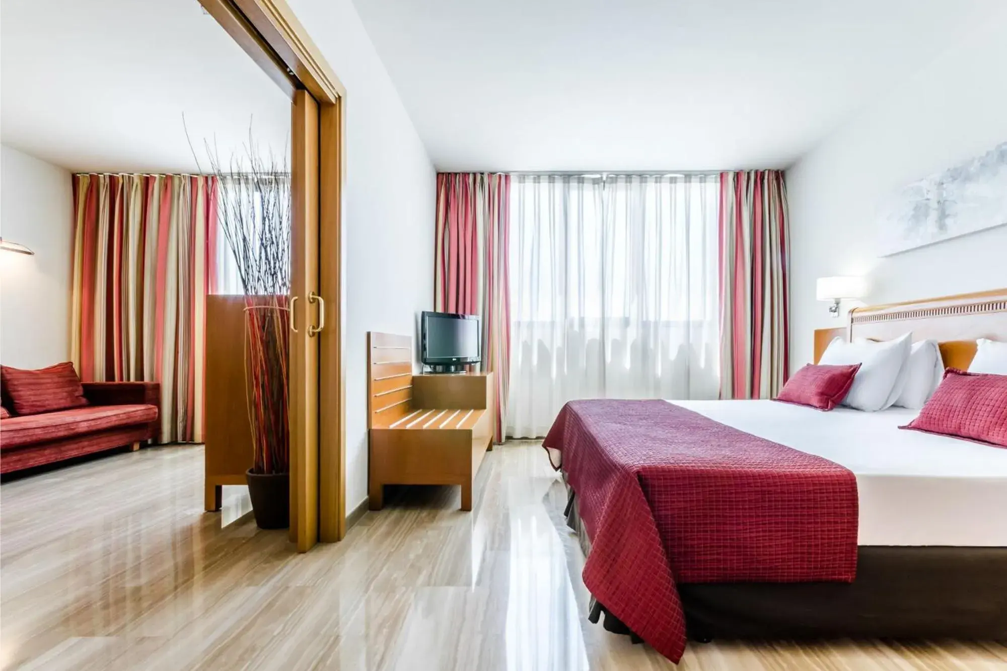 Communal lounge/ TV room, Bed in Exe Barbera Parc Communal lounge/ TV room, Bed in Exe Barbera Parc