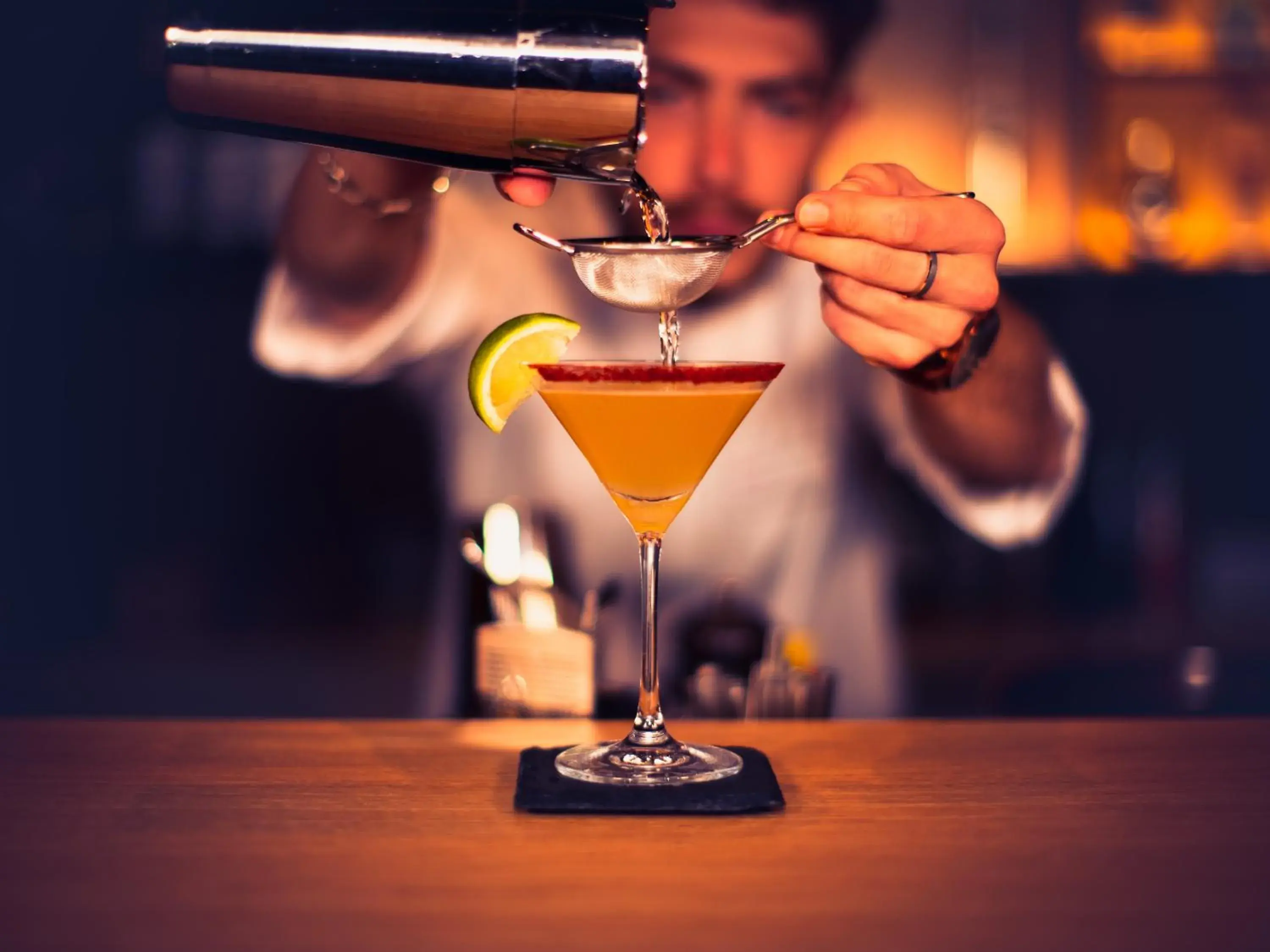 Lounge or bar in IntercityHotel Geneva Lounge or bar in IntercityHotel Geneva