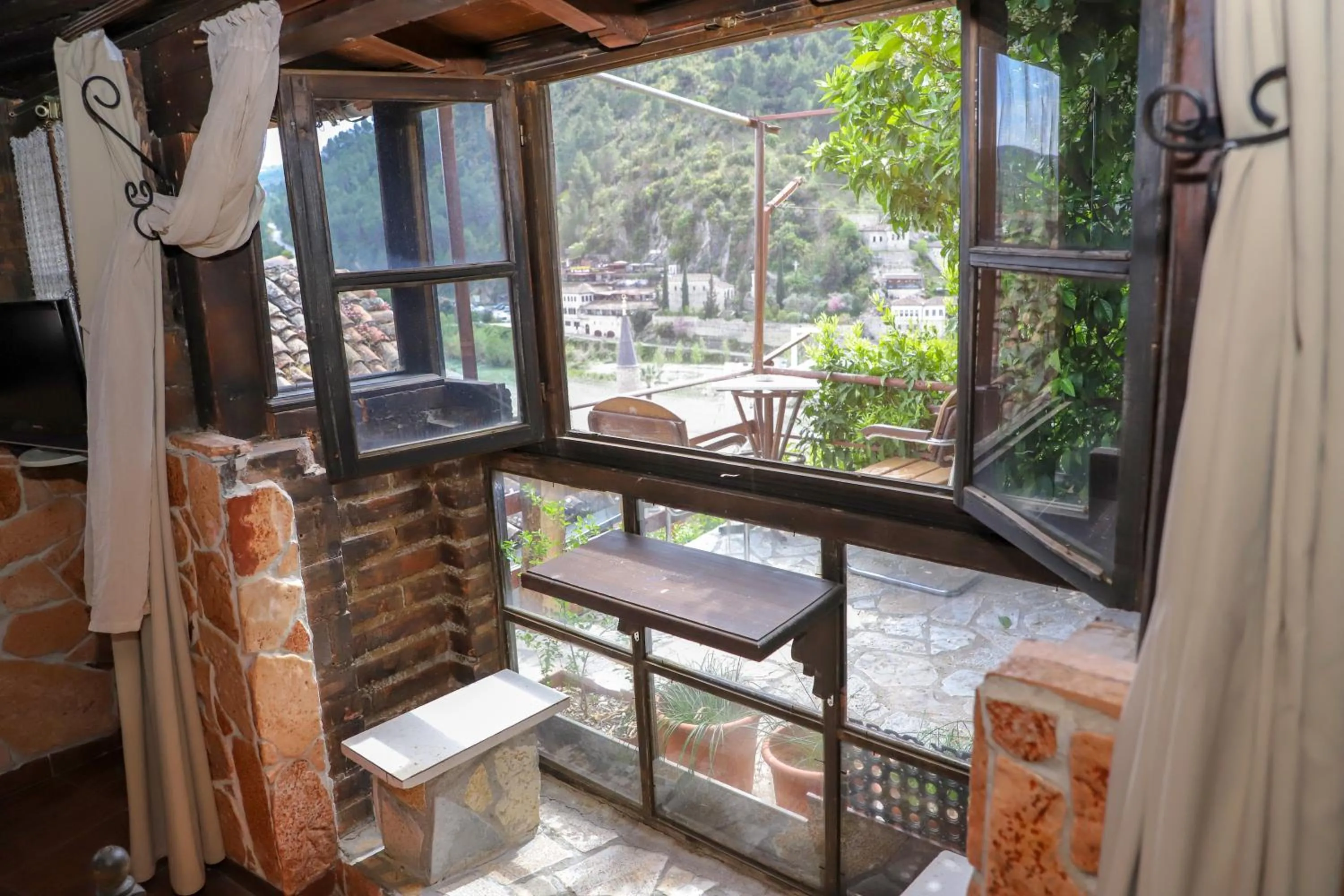 Hotel Nasho Vruho