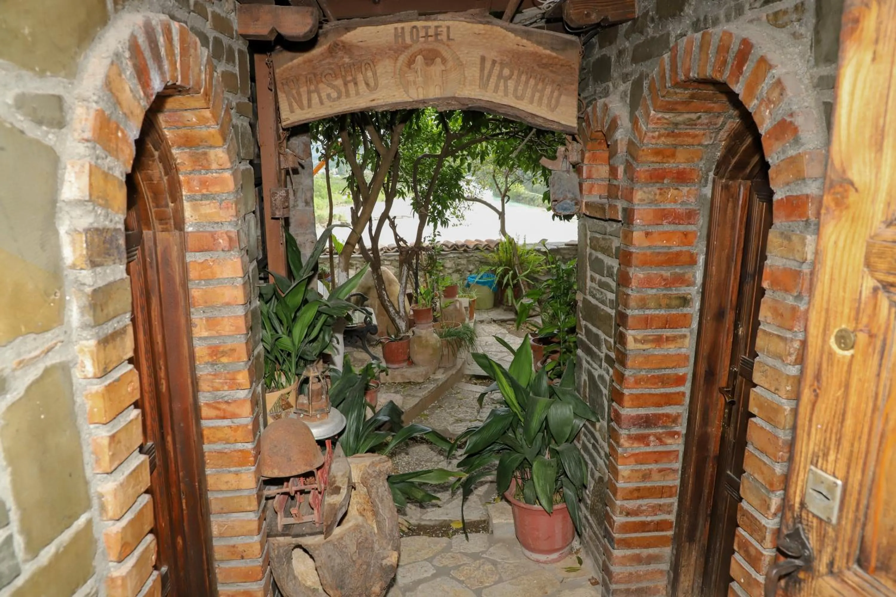 Hotel Nasho Vruho