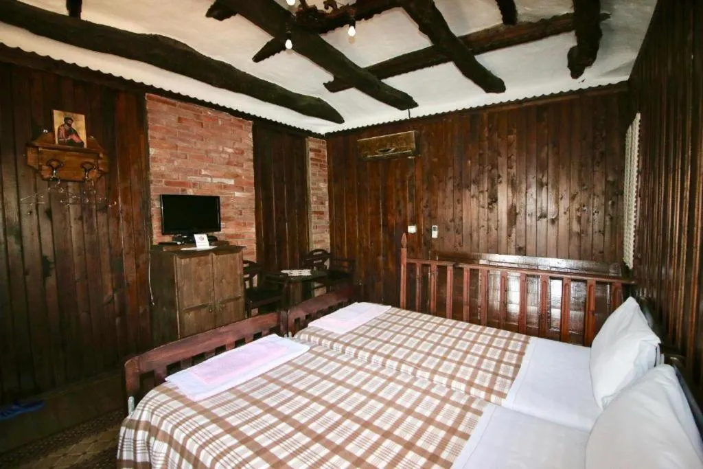 Bedroom, Bed in Hotel Nasho Vruho