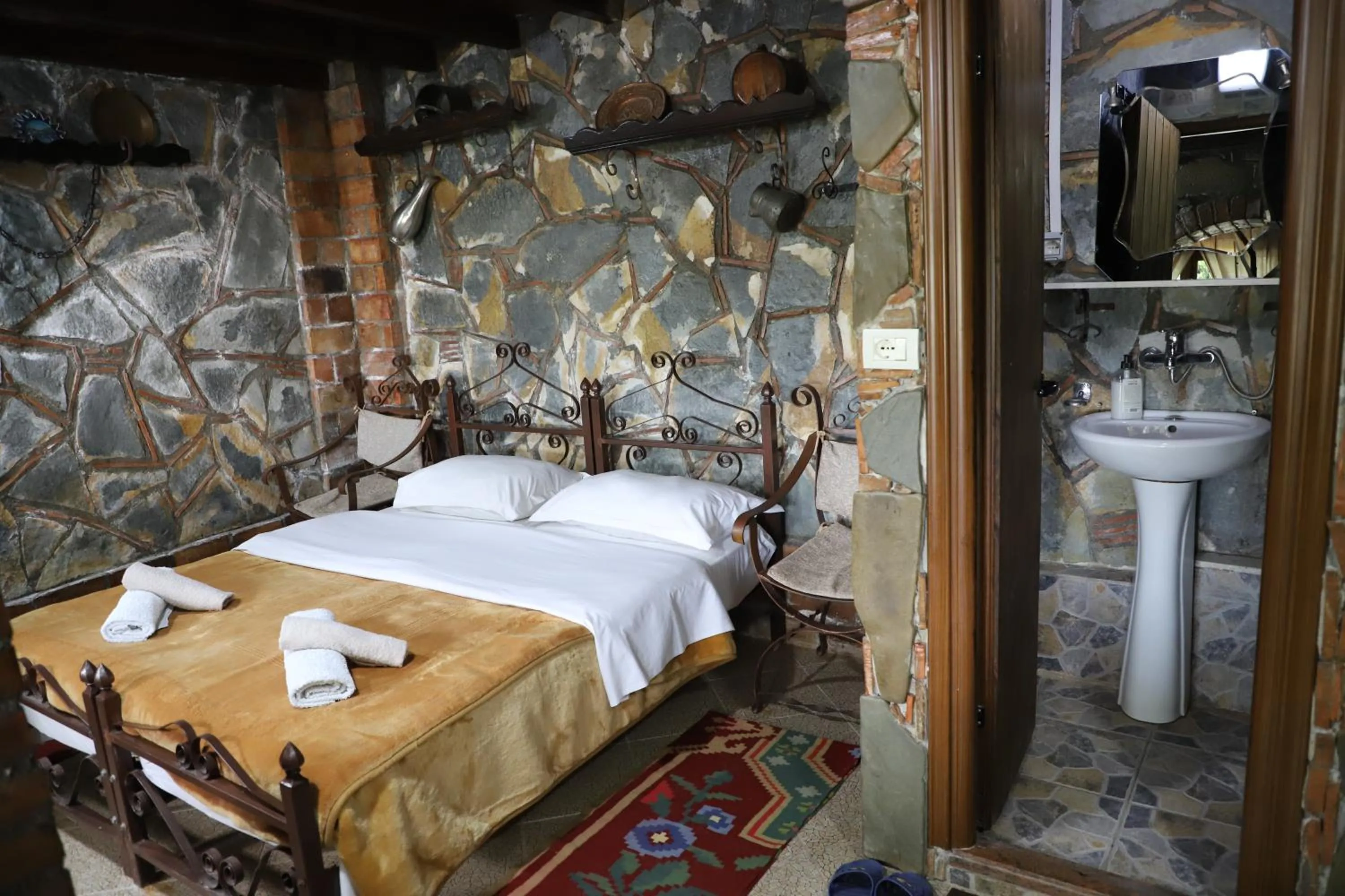Bed in Hotel Nasho Vruho