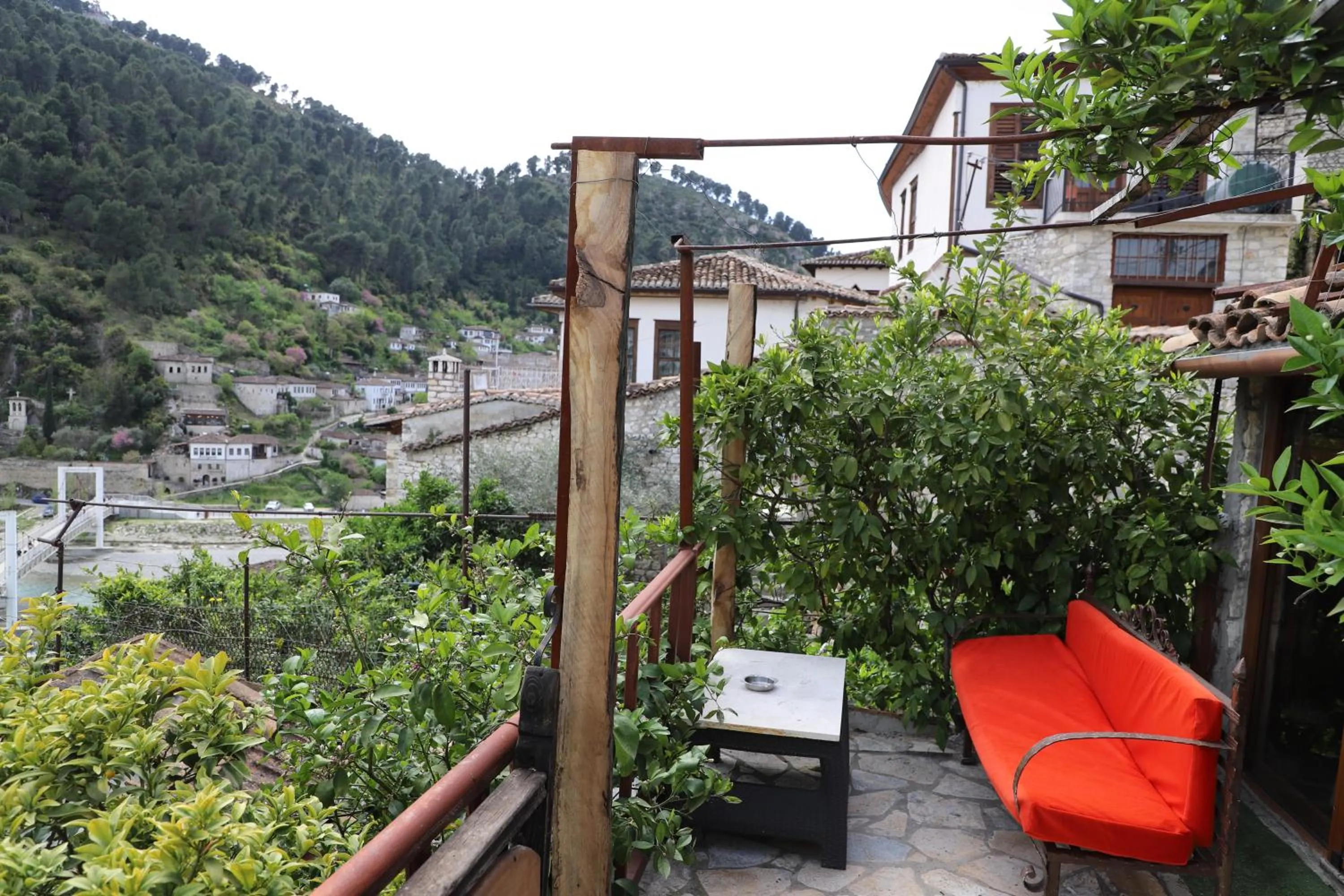 Hotel Nasho Vruho