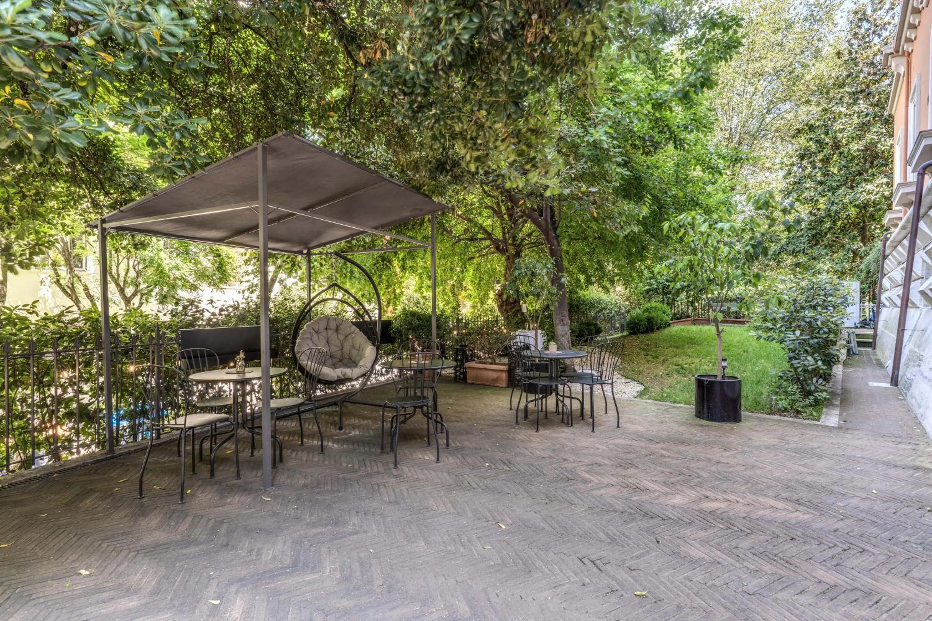 Natural landscape in Mangili Garden Hotel