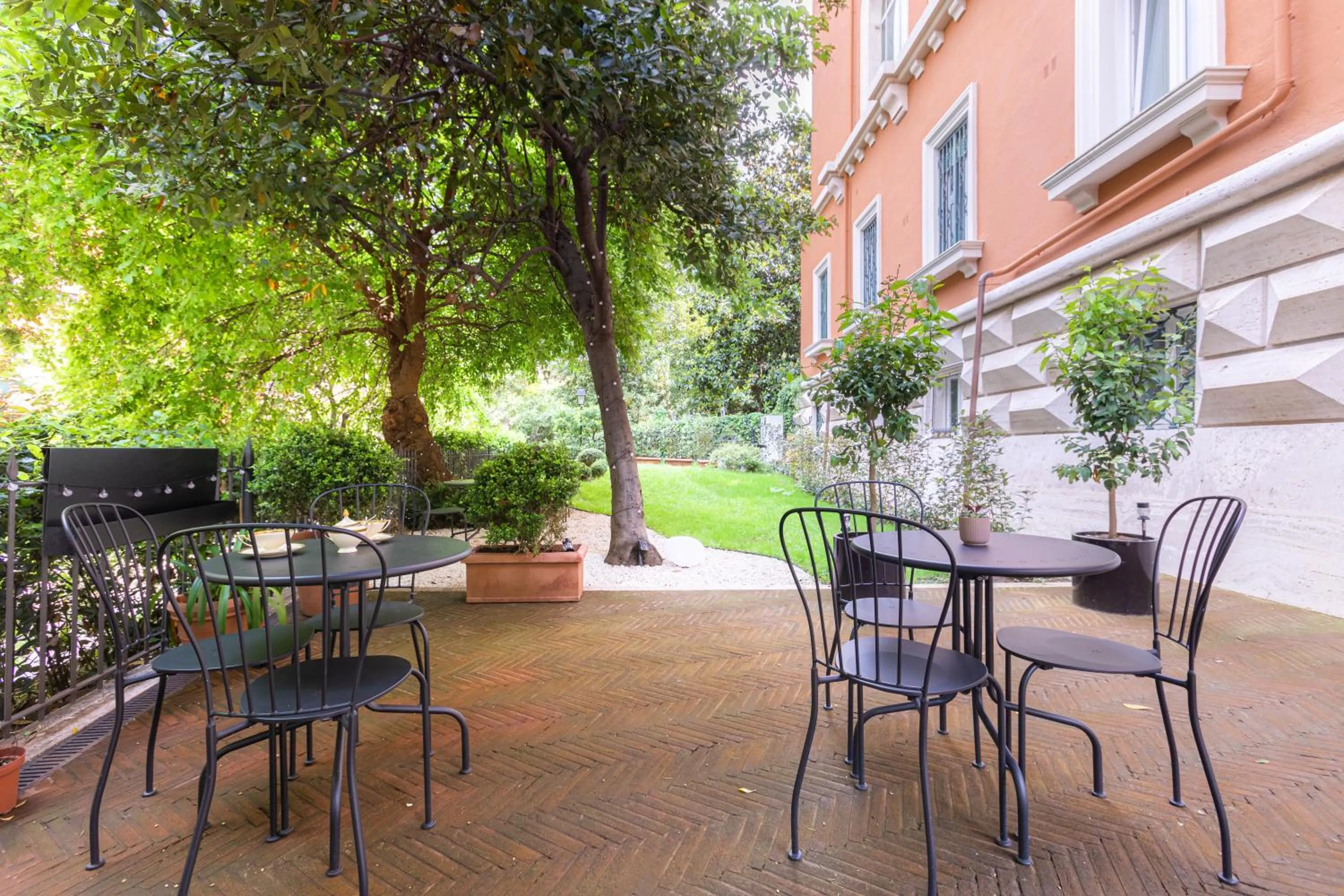 Garden in Mangili Garden Hotel