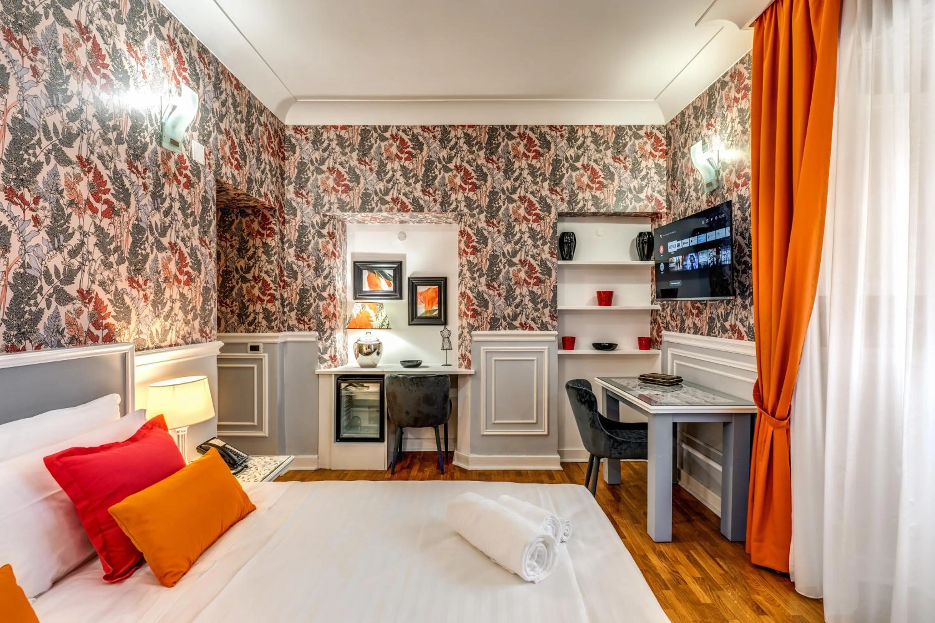 Bedroom, Bed in Mangili Garden Hotel