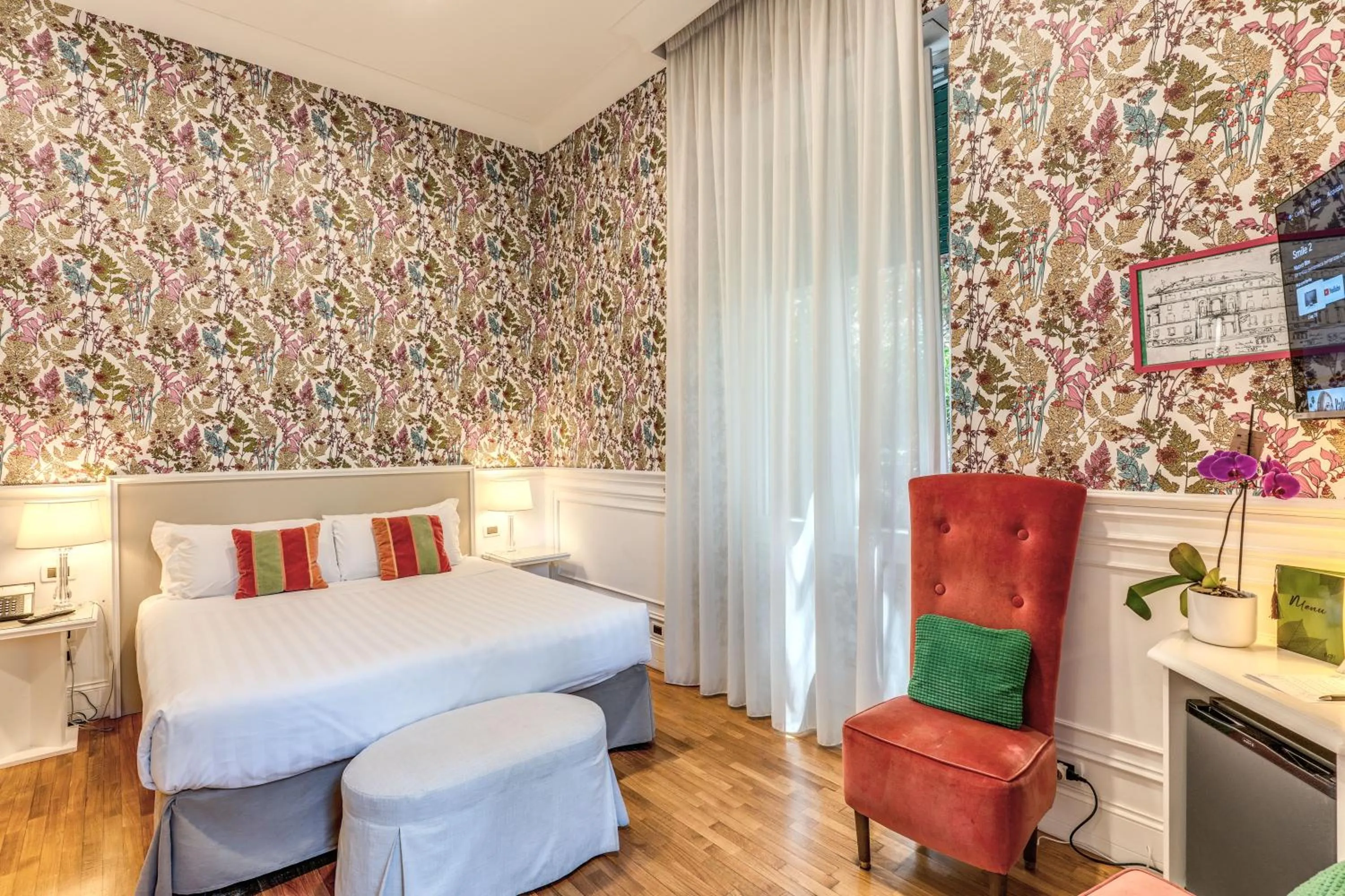 Photo of the whole room, Bed in Mangili Garden Hotel