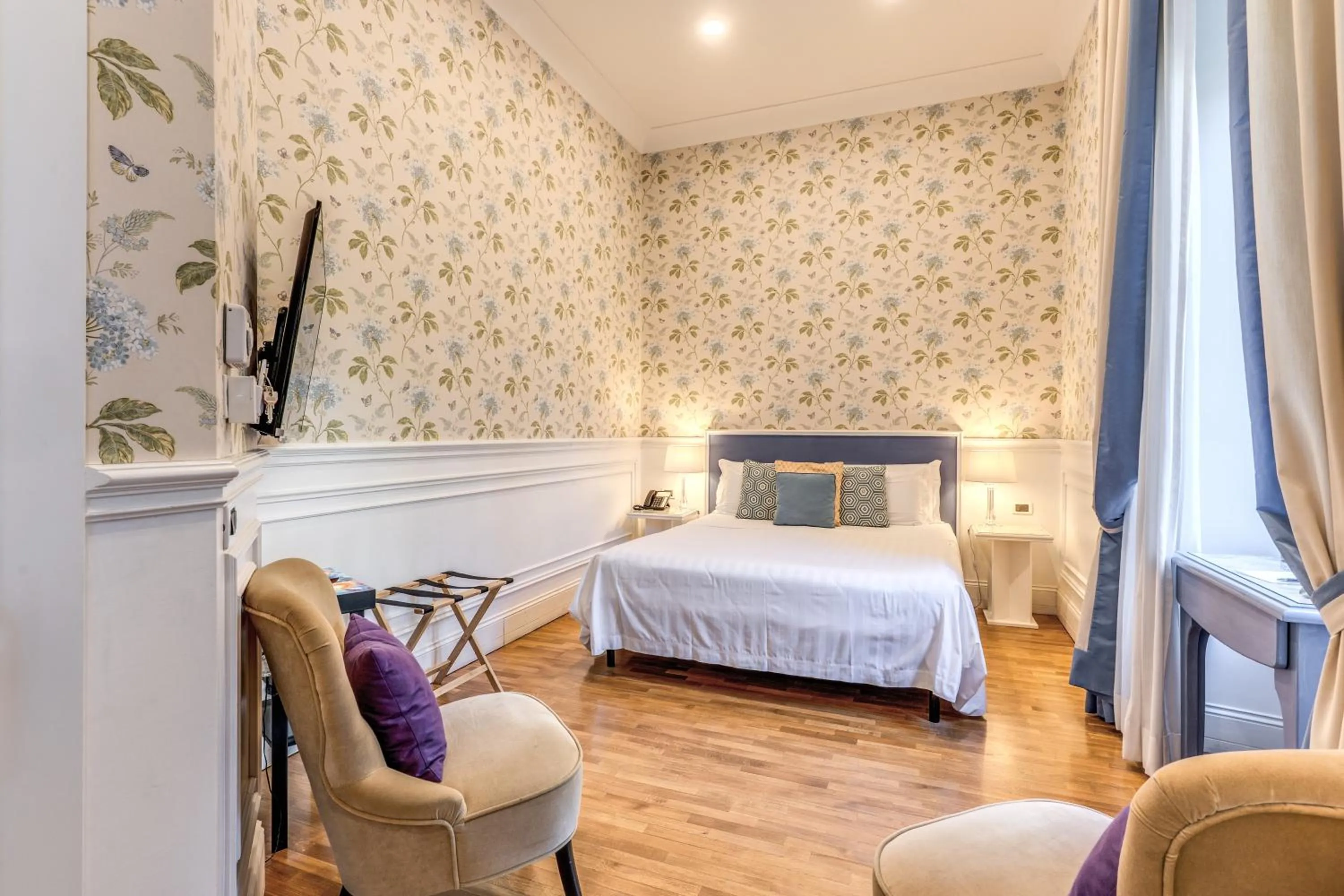 Photo of the whole room, Bed in Mangili Garden Hotel