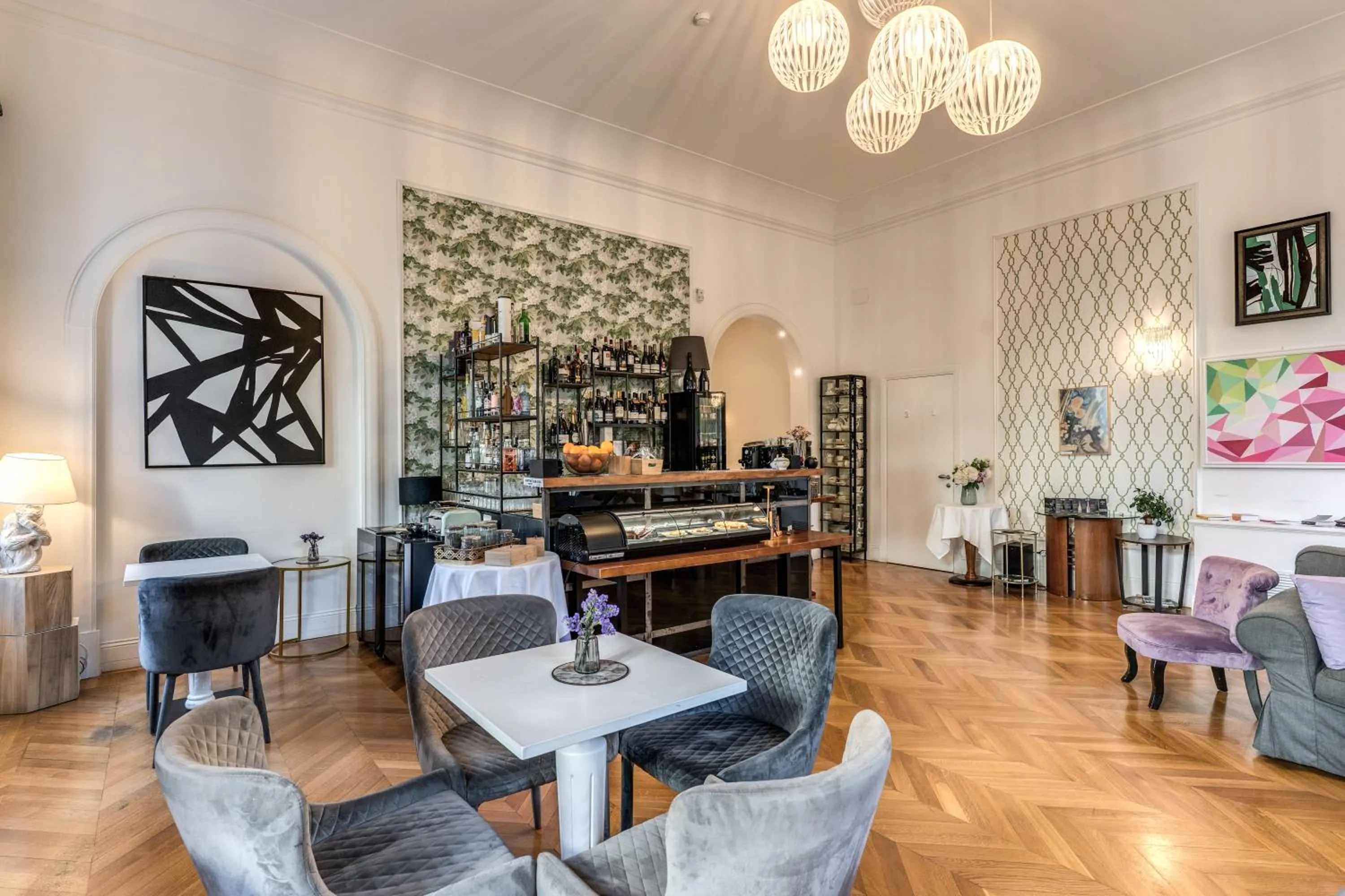 Lobby or reception in Mangili Garden Hotel