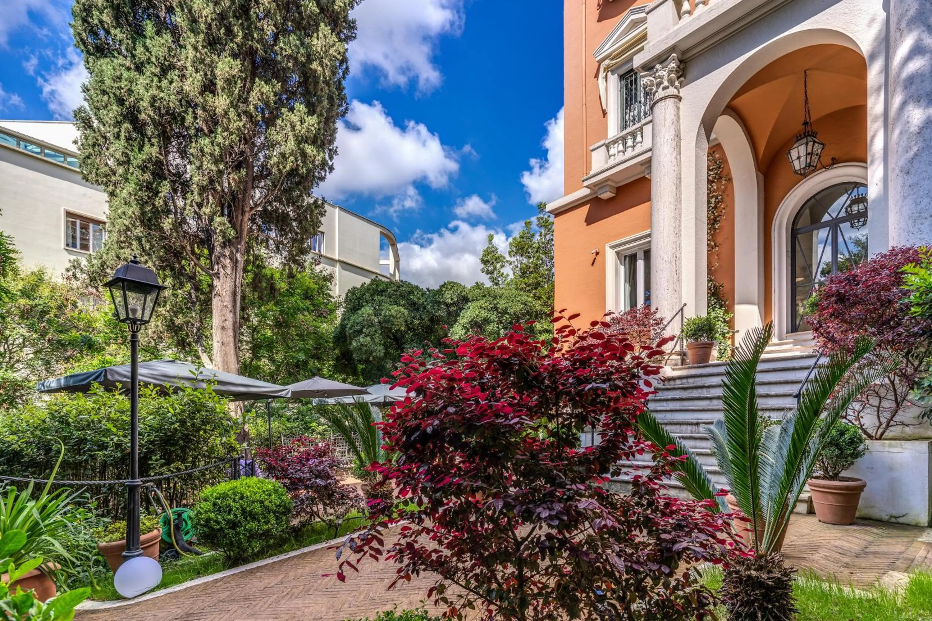 Property building in Mangili Garden Hotel