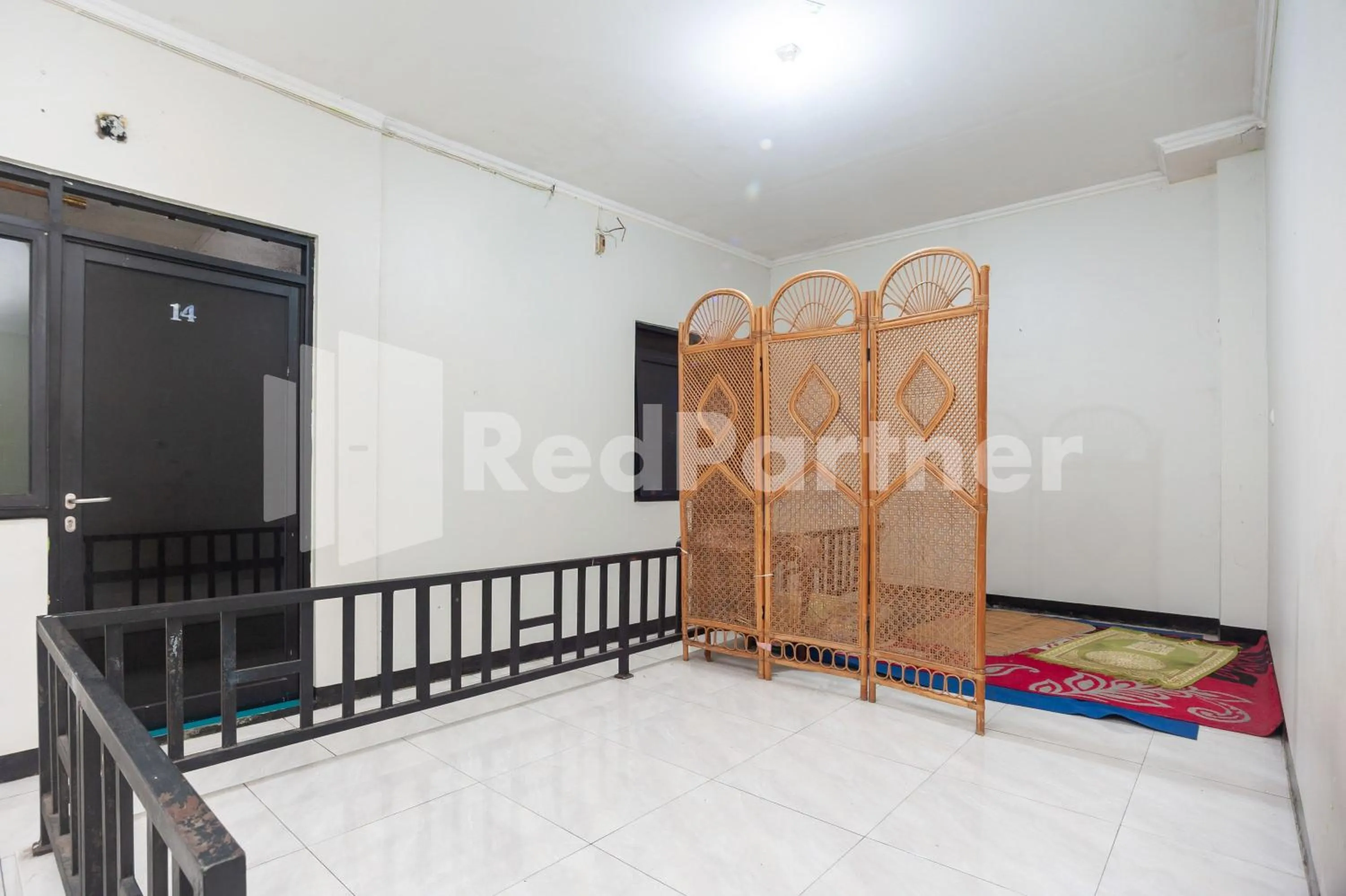 Place of worship, Bed in Wisma Juanda Bogor Mitra RedDoorz
