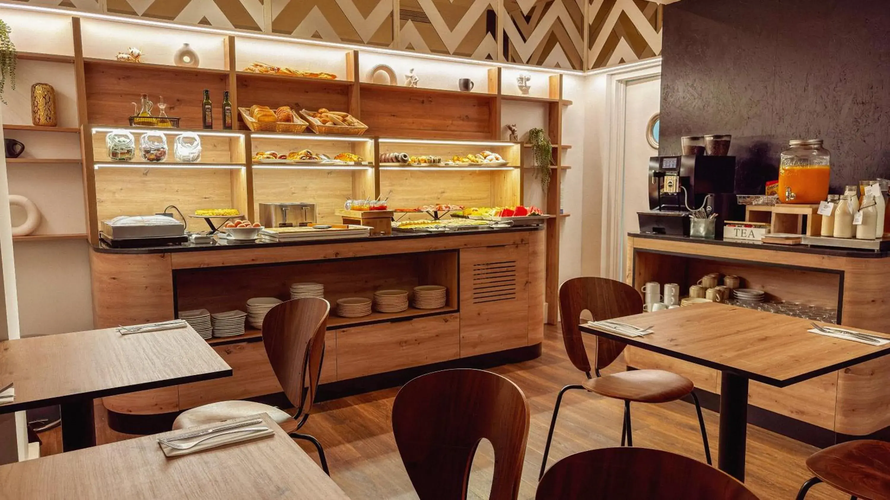 Breakfast in Petit Palace Chueca Breakfast in Petit Palace Chueca