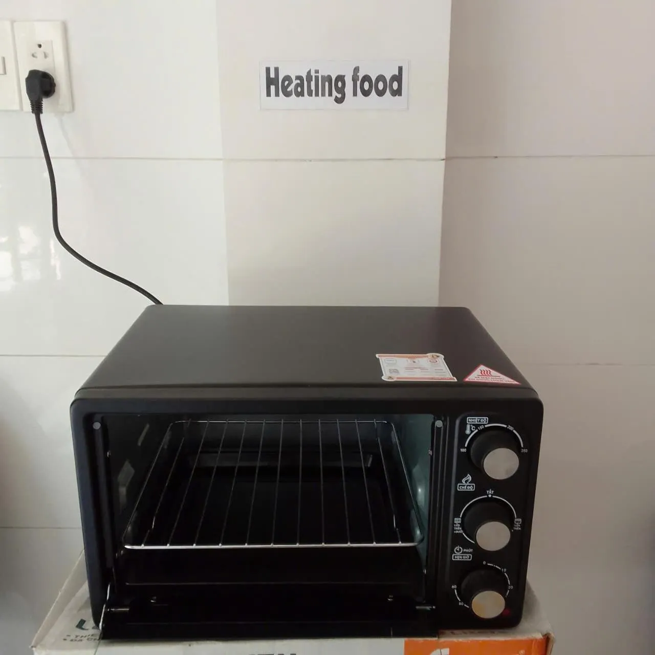 Kitchen or kitchenette in 102 House