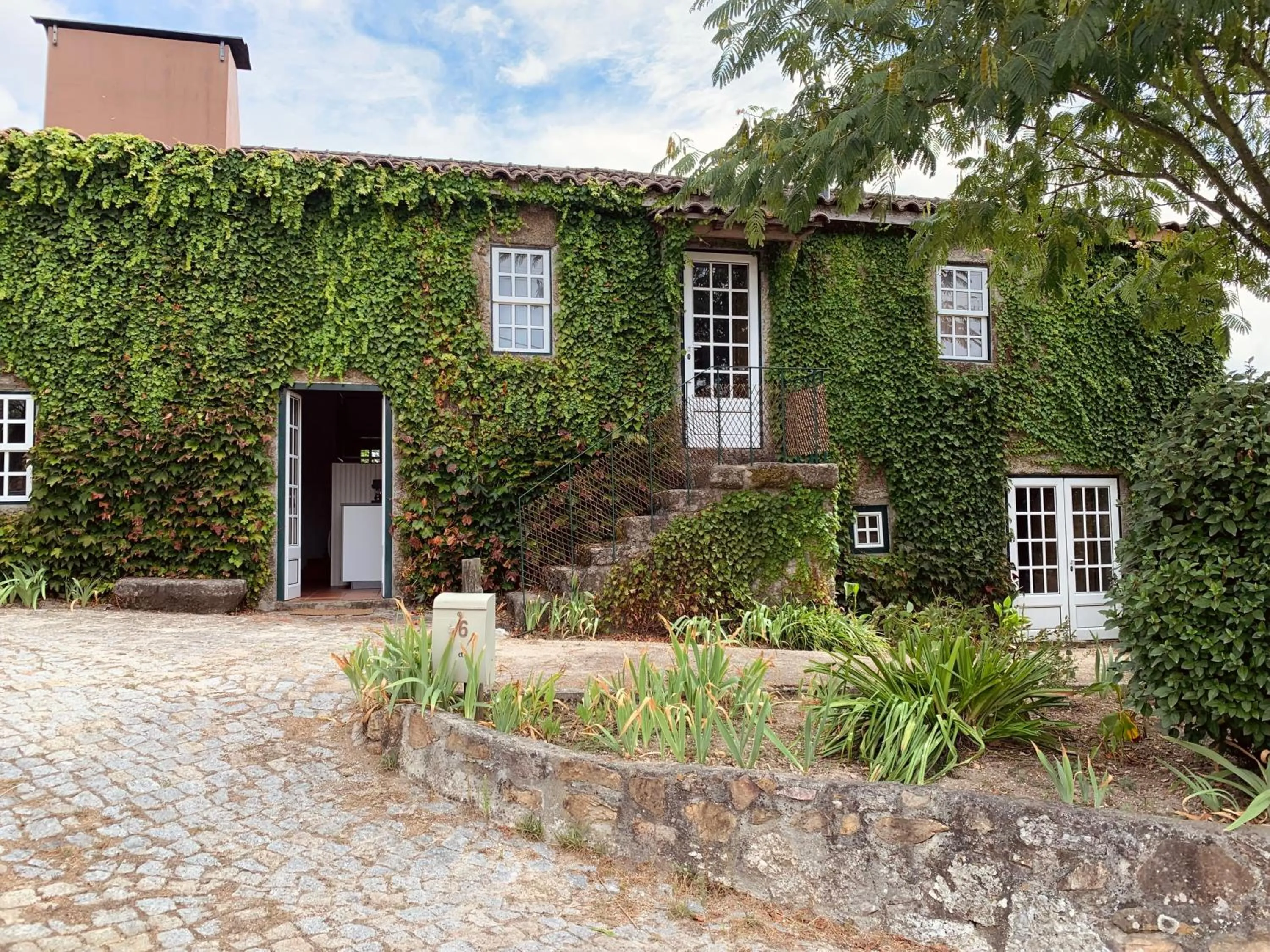 Property building in Casa do Crasto
