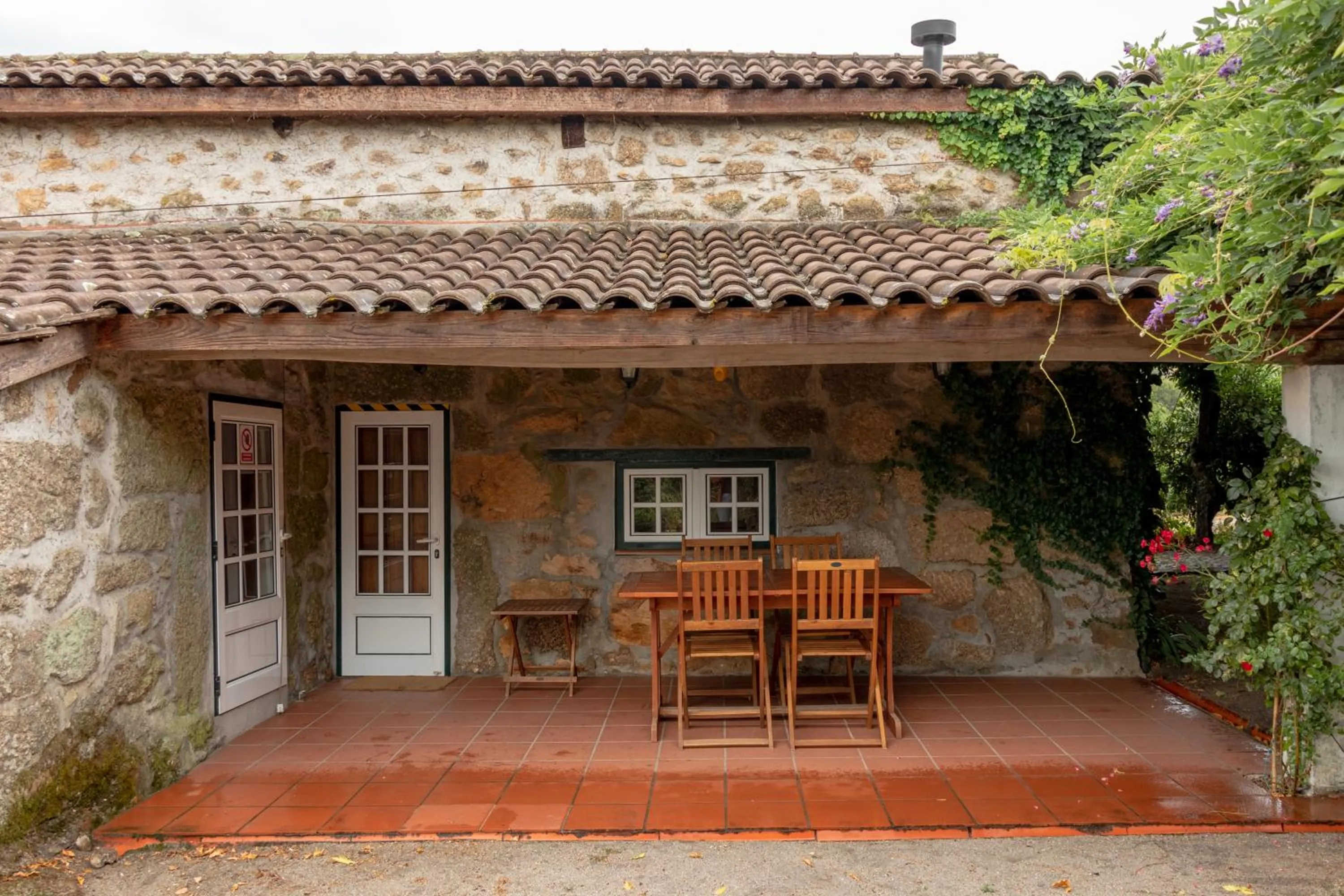 Property building in Casa do Crasto