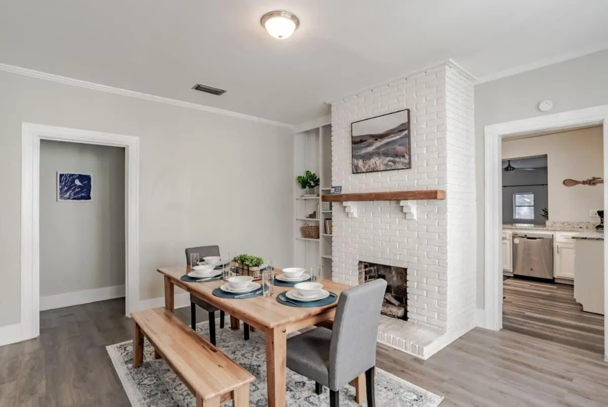 Modern Cottage on Michigan