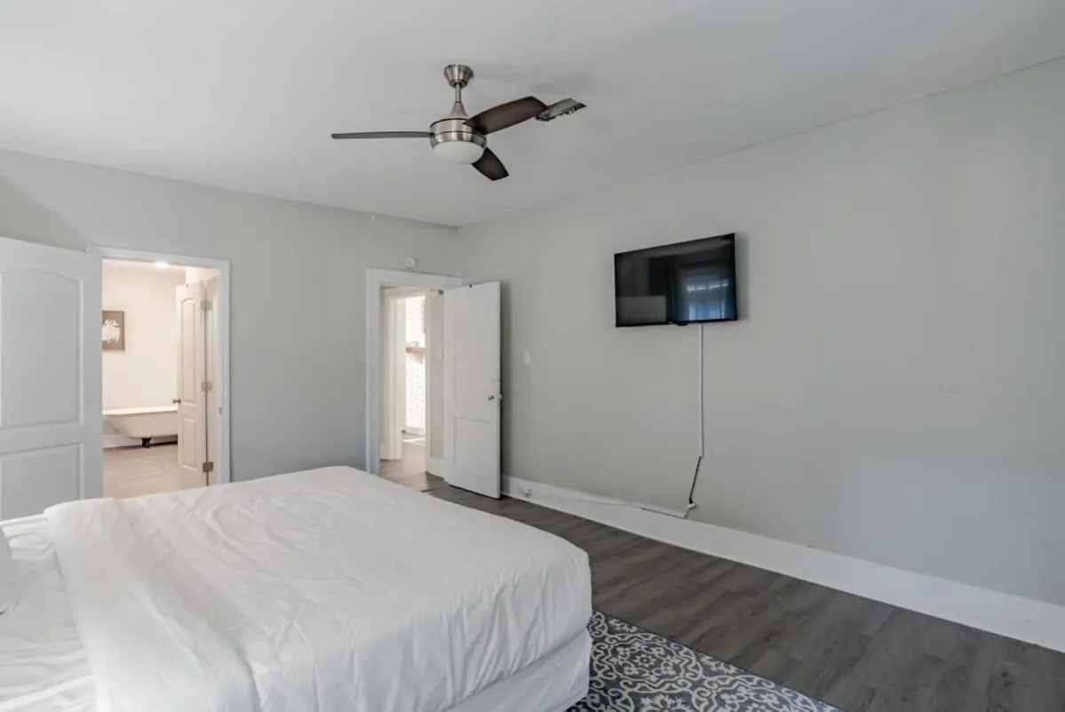 Bed in Modern Cottage on Michigan