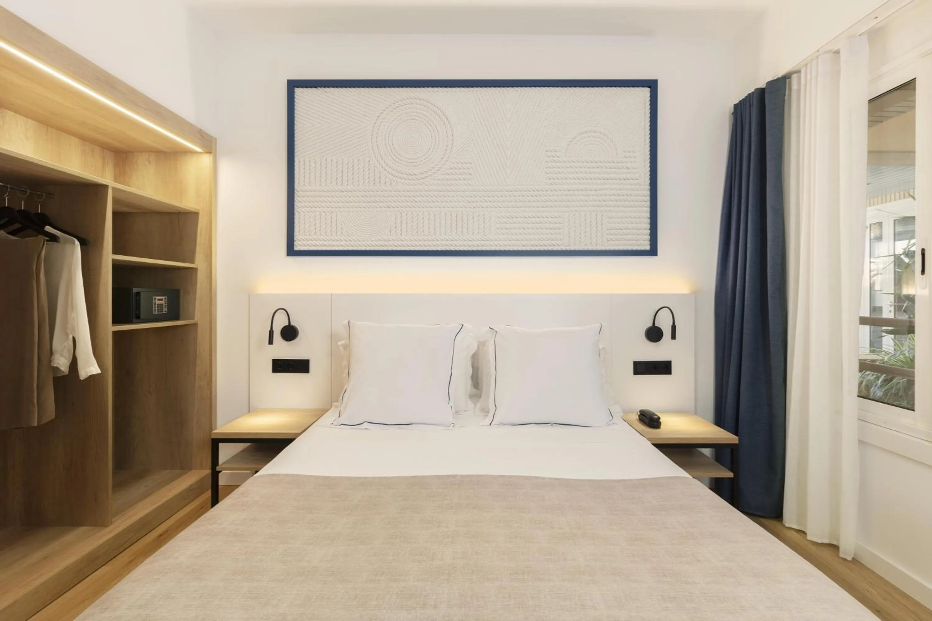 Bed in Hotel Rovira