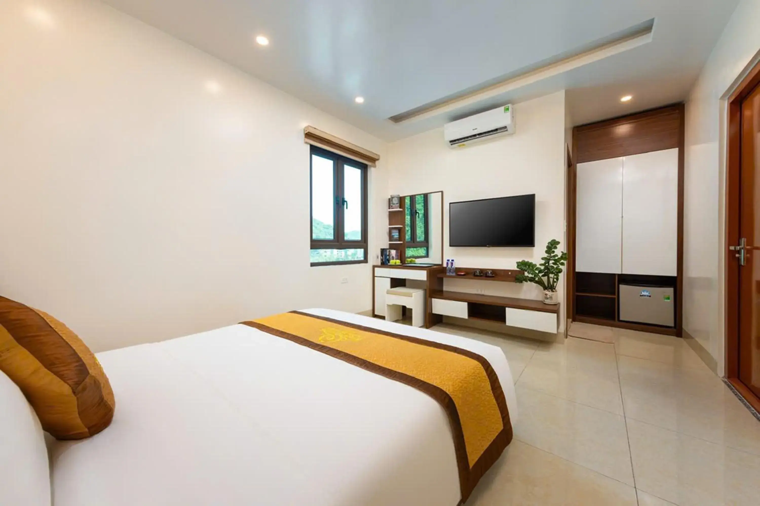 Double Room with Mountain View - single occupancy in Tung Quang Hotel Double Room with Mountain View - single occupancy in Tung Quang Hotel