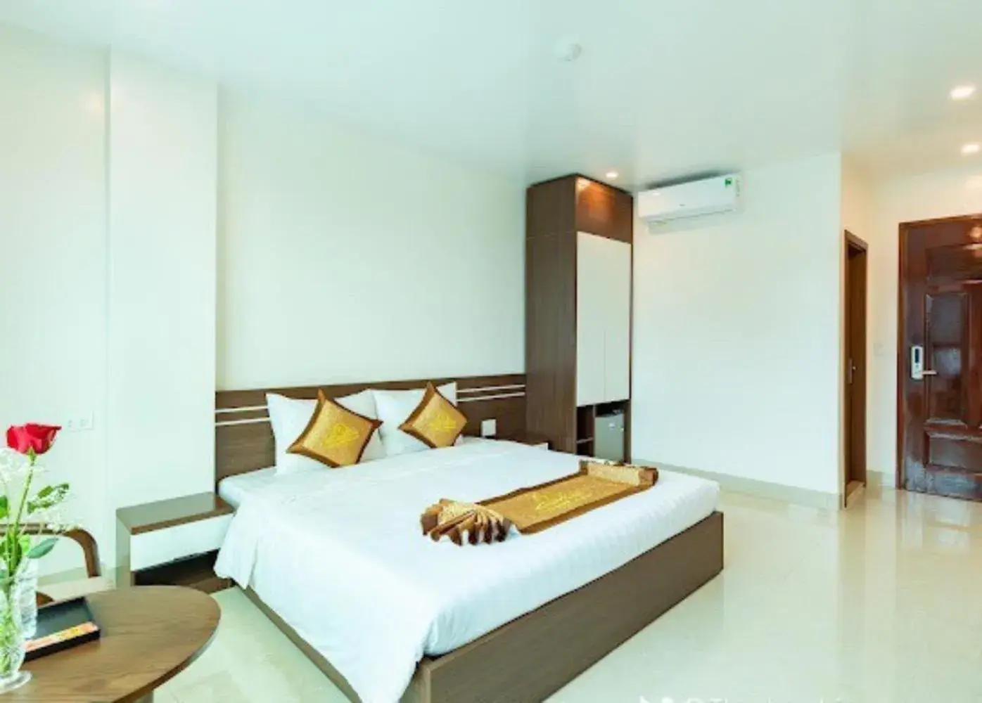 Bed in Tung Quang Hotel Bed in Tung Quang Hotel