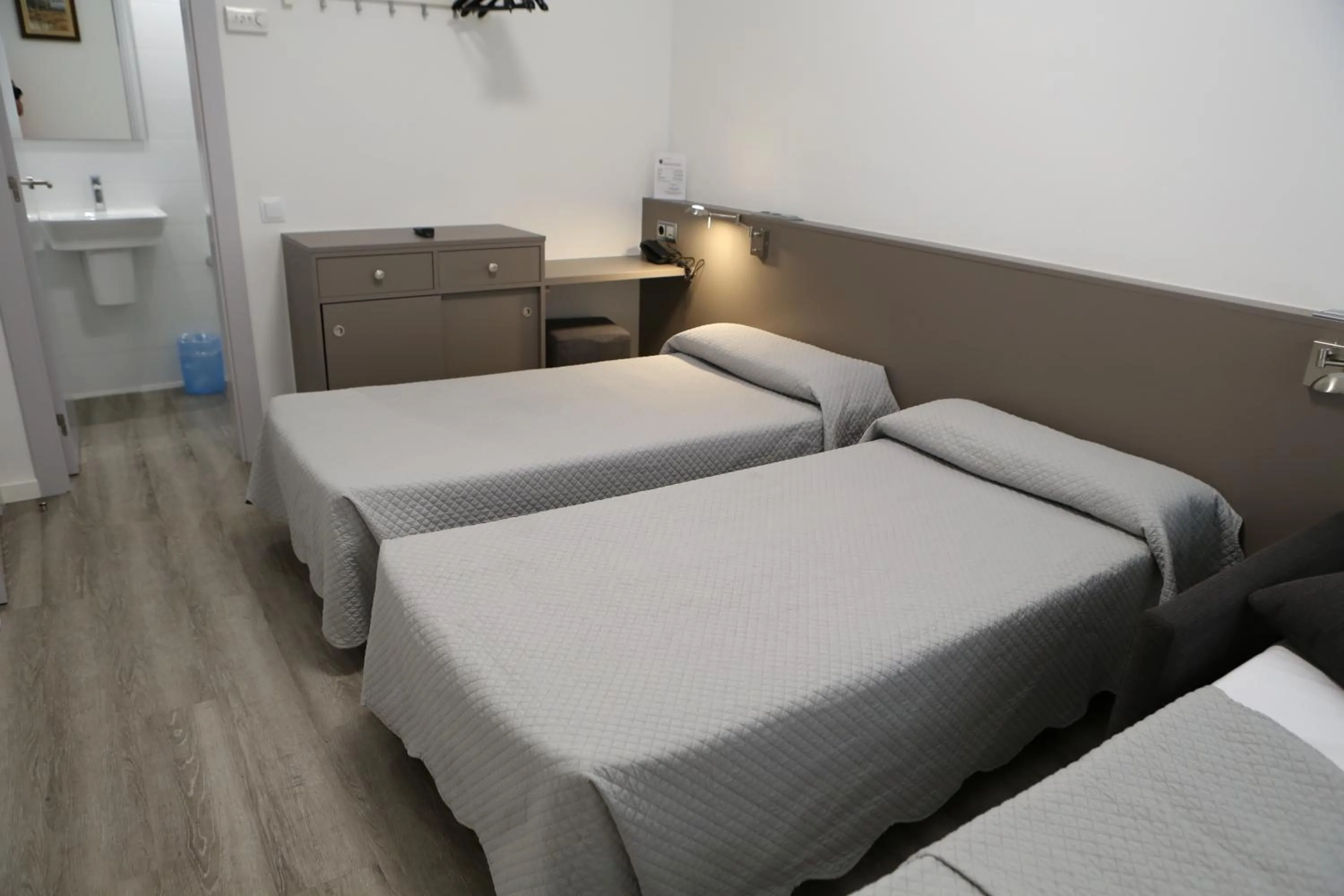 Bed in Hotel Alguer Camp Nou