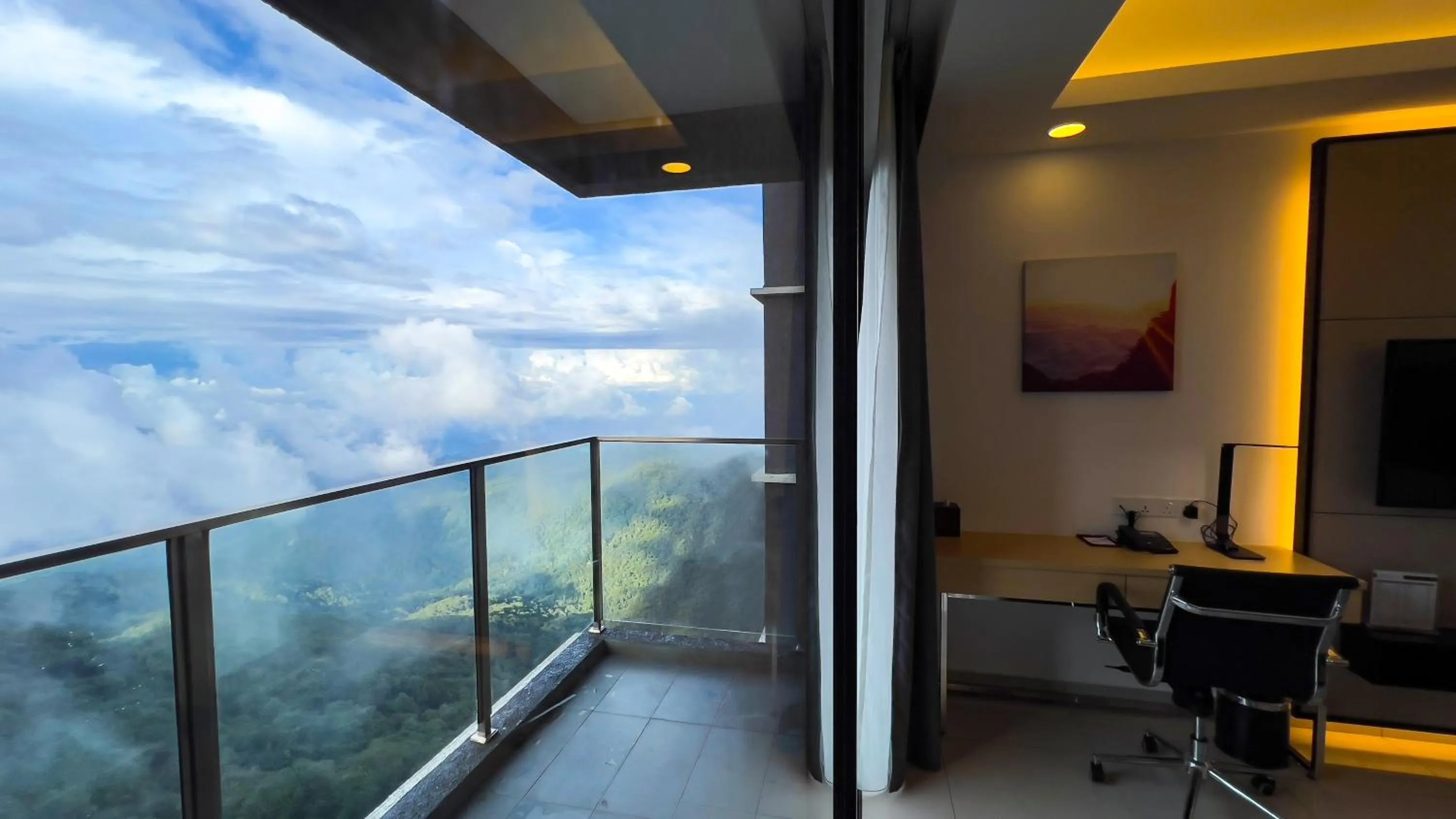 The Yanné, Onsen Hotel