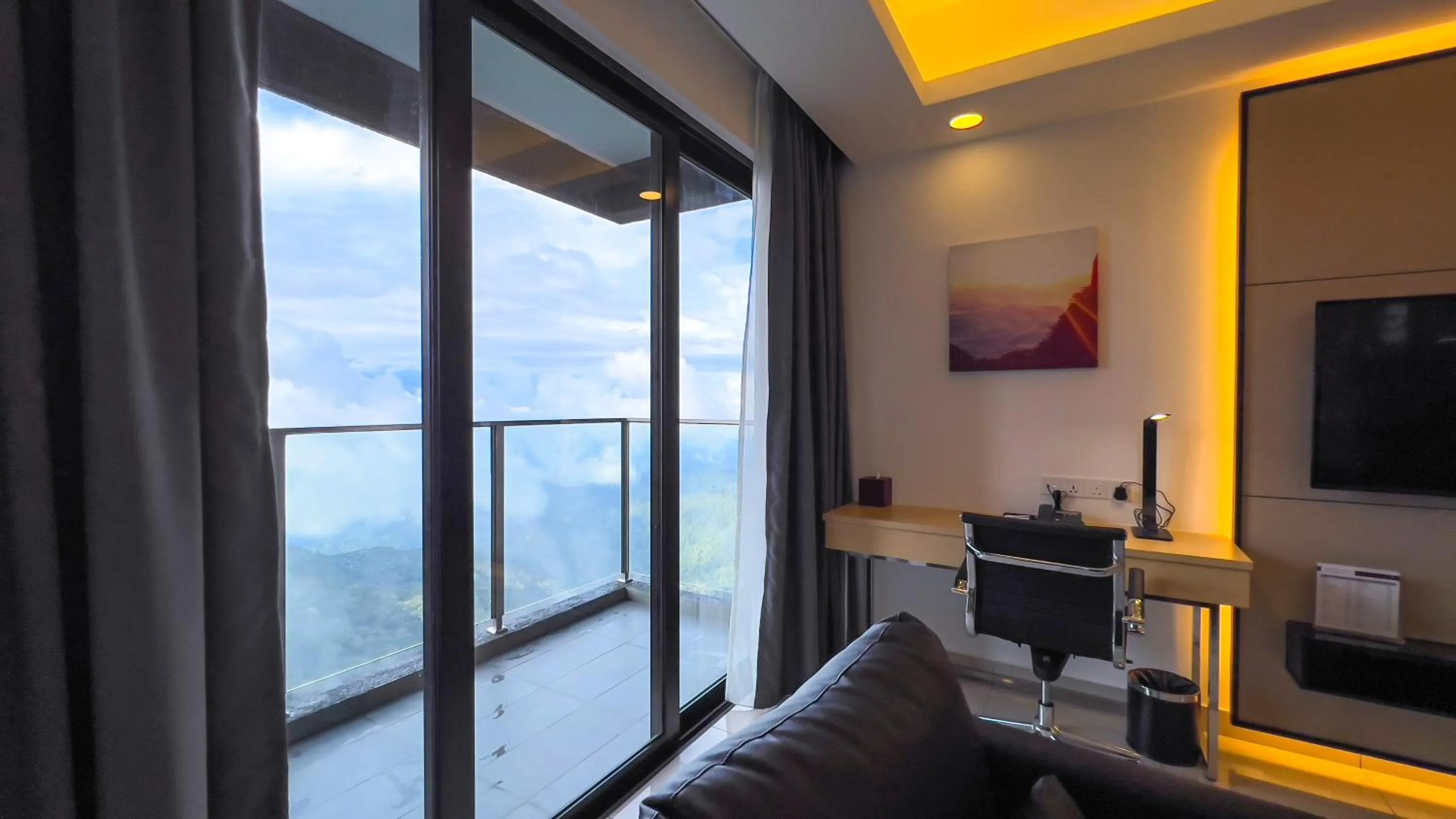 The Yanné, Onsen Hotel