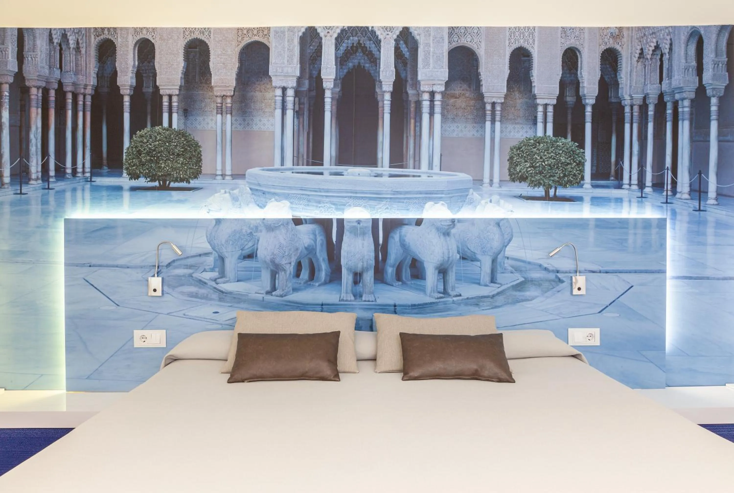 Photo of the whole room in Hotel Maciá Granada Five Senses Rooms & Suites