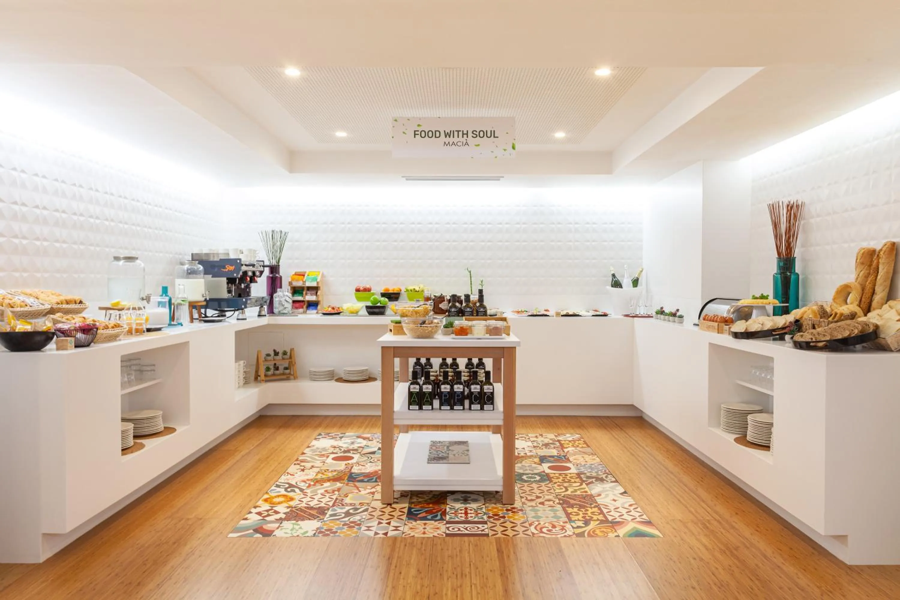 Buffet breakfast in Hotel Maciá Granada Five Senses Rooms & Suites