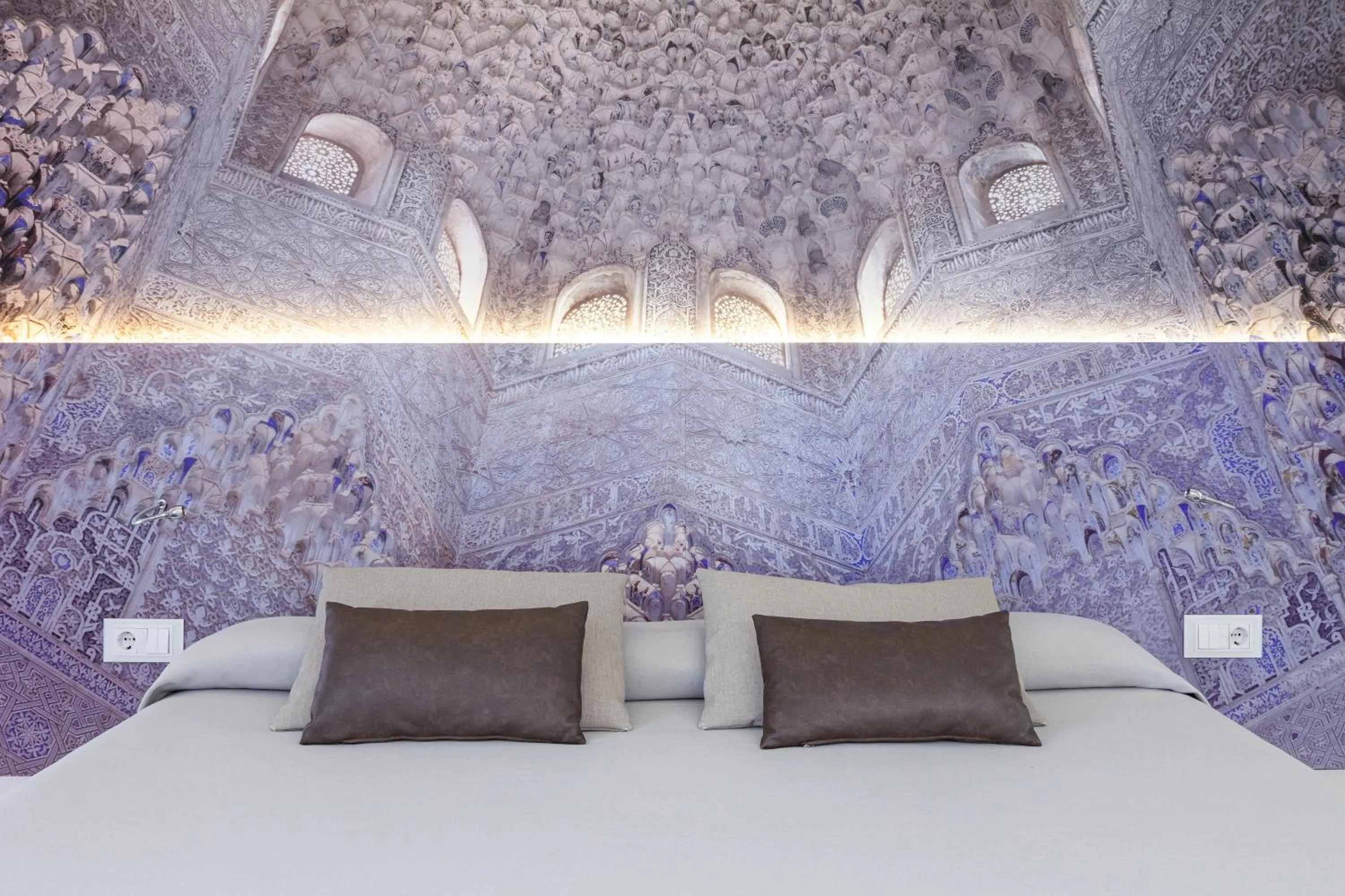 Photo of the whole room, Bed in Hotel Maciá Granada Five Senses Rooms & Suites