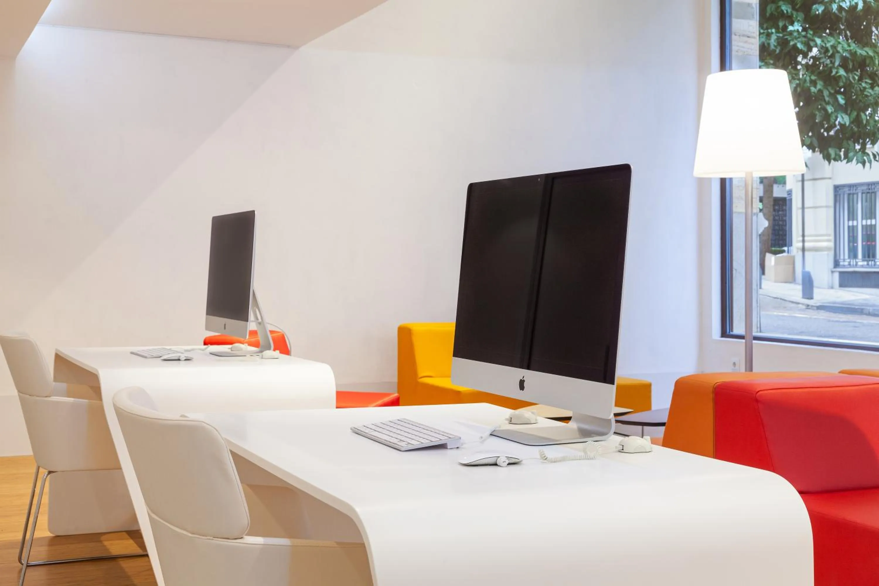 Lobby or reception in Hotel Maciá Granada Five Senses Rooms & Suites