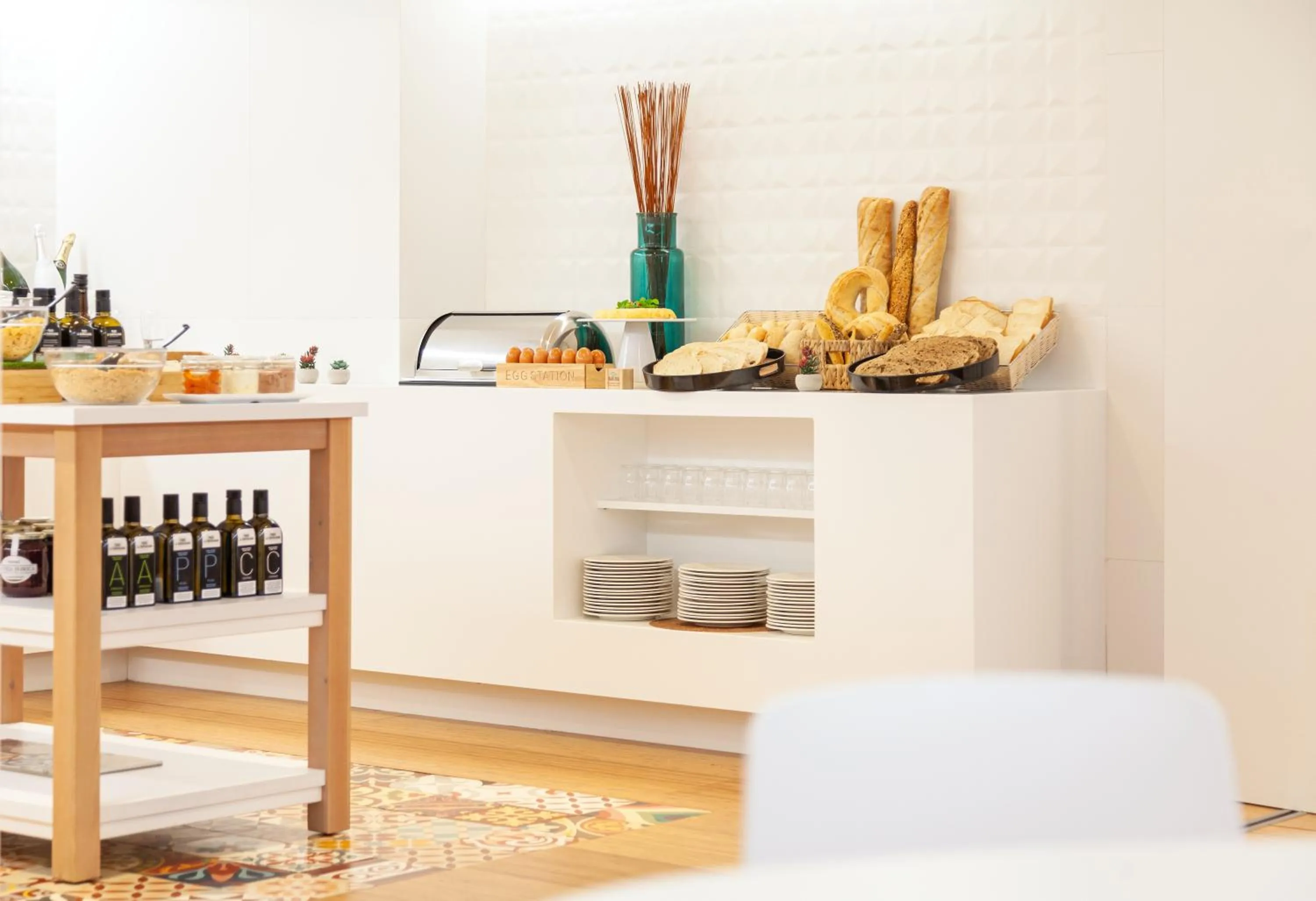 Buffet breakfast in Hotel Maciá Granada Five Senses Rooms & Suites