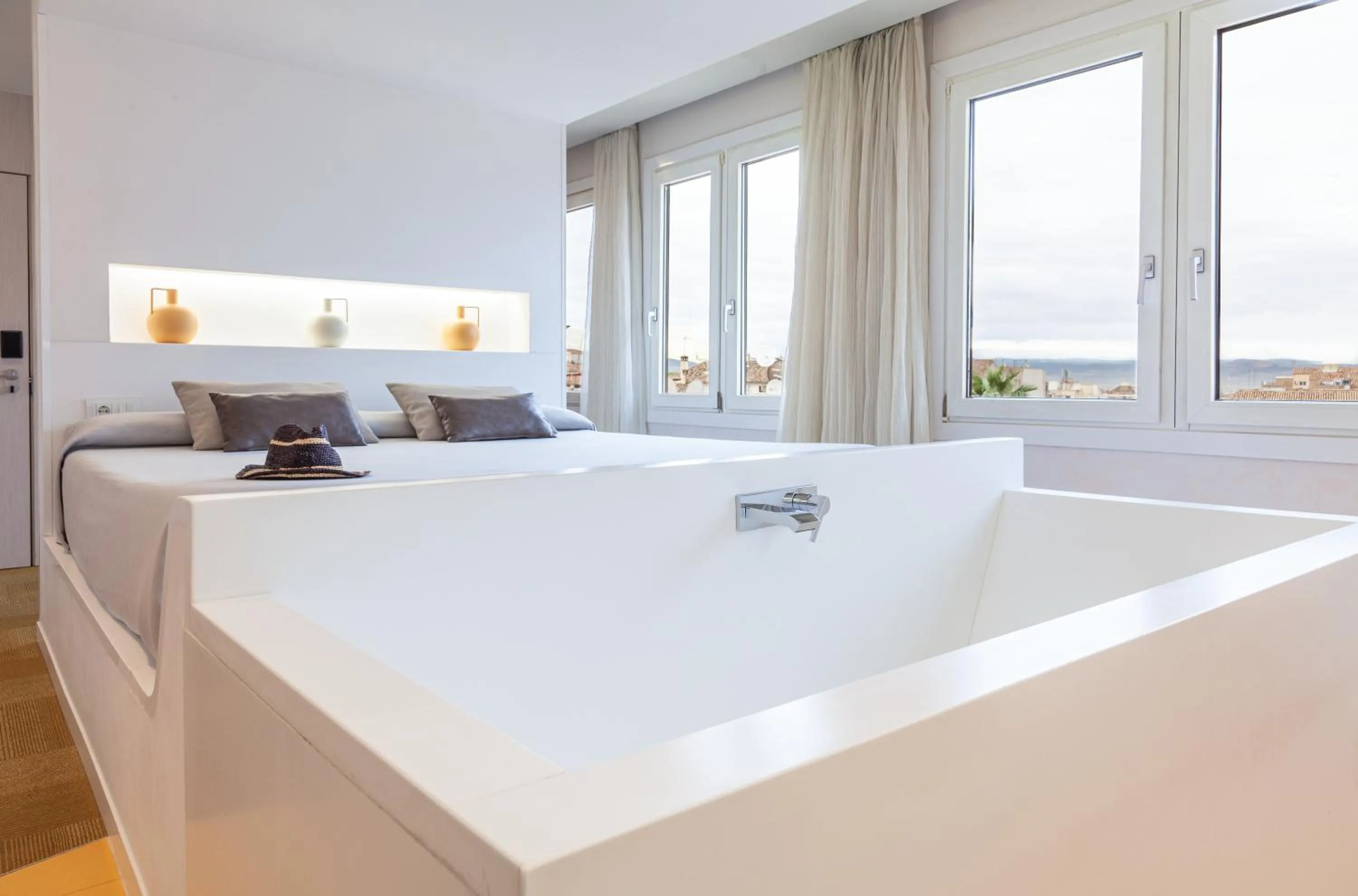 Photo of the whole room, Bed in Hotel Maciá Granada Five Senses Rooms & Suites