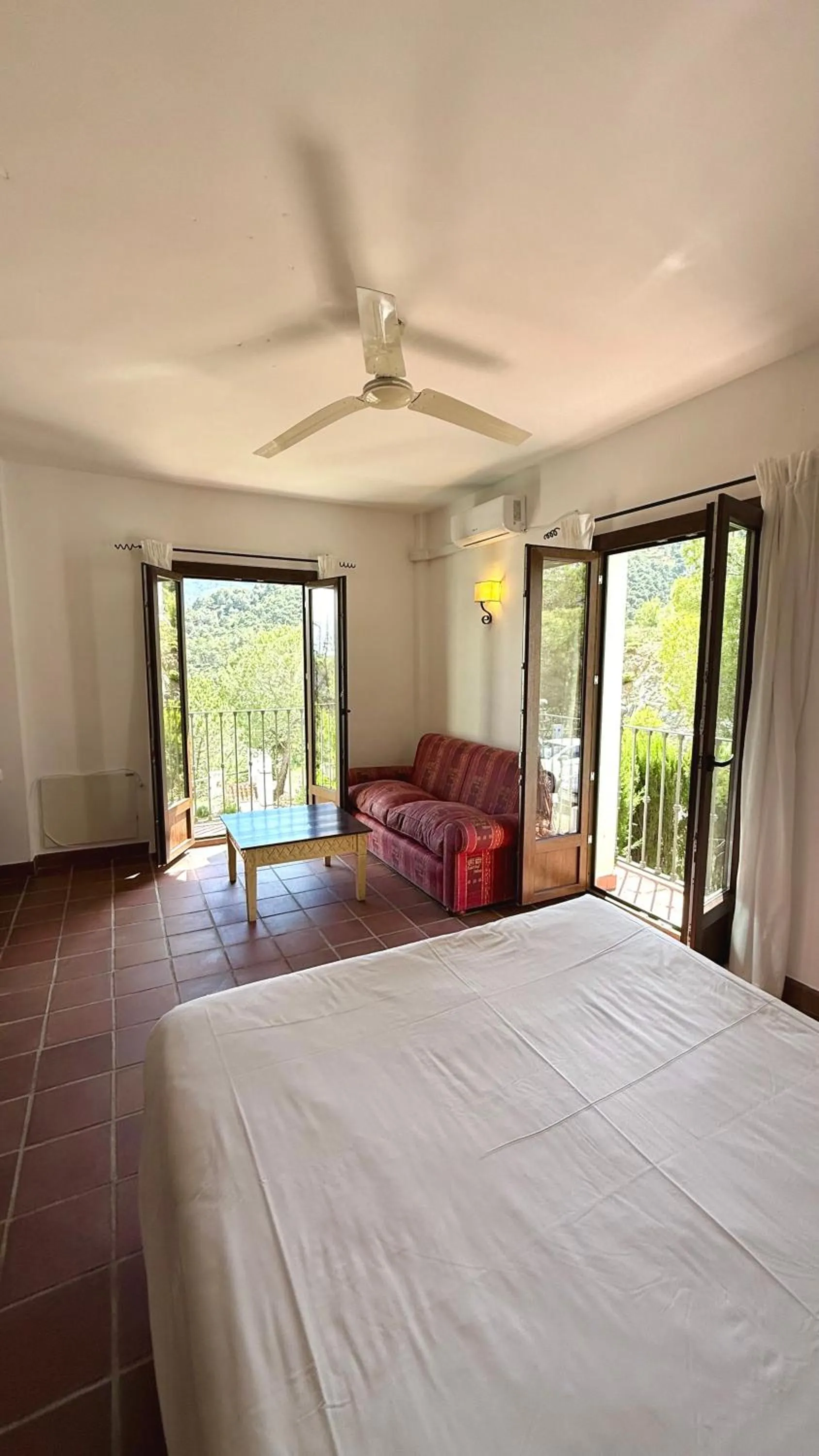 Photo of the whole room, Bed in Cerro de Hijar