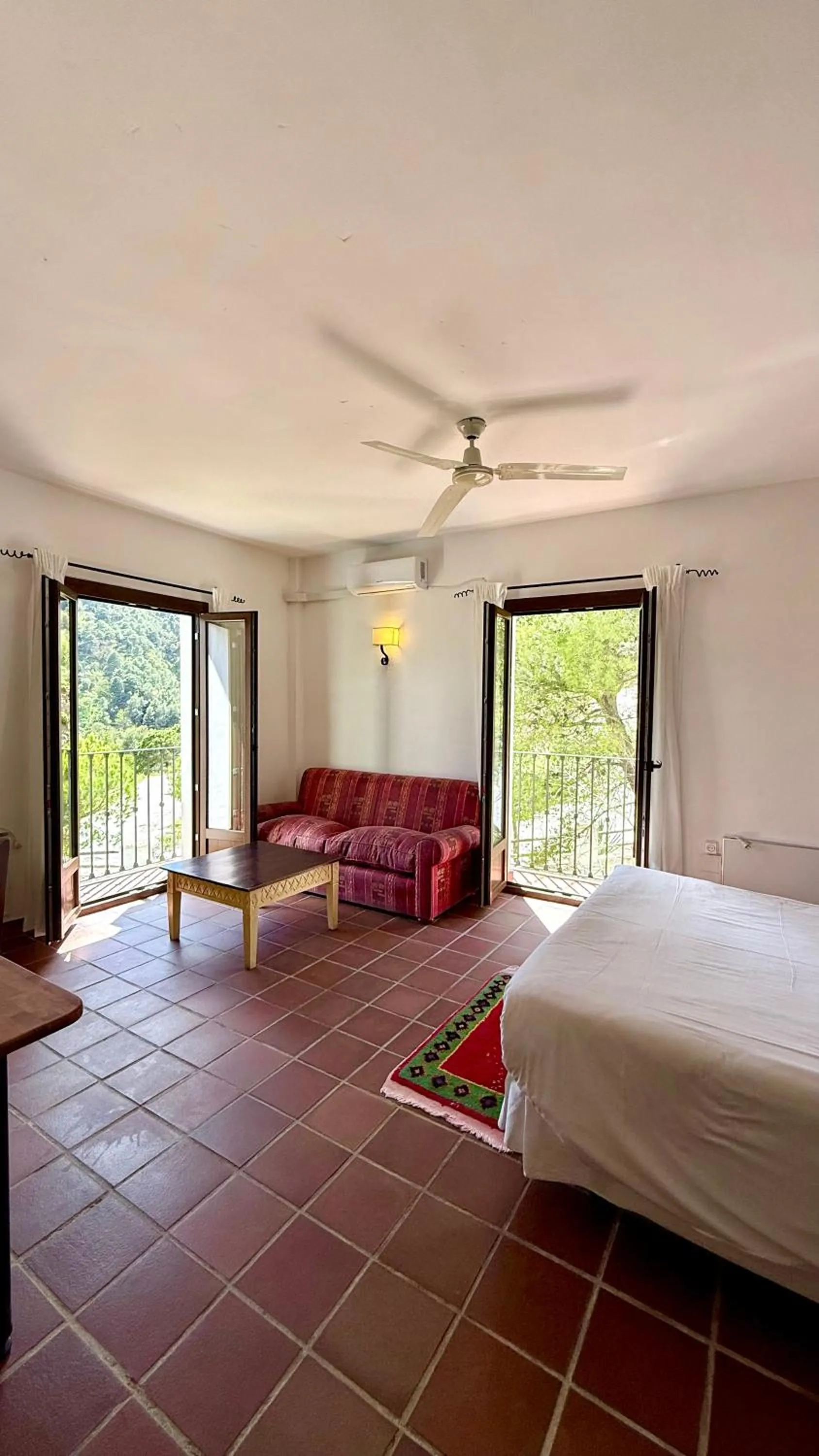 Living room, Bed in Cerro de Hijar