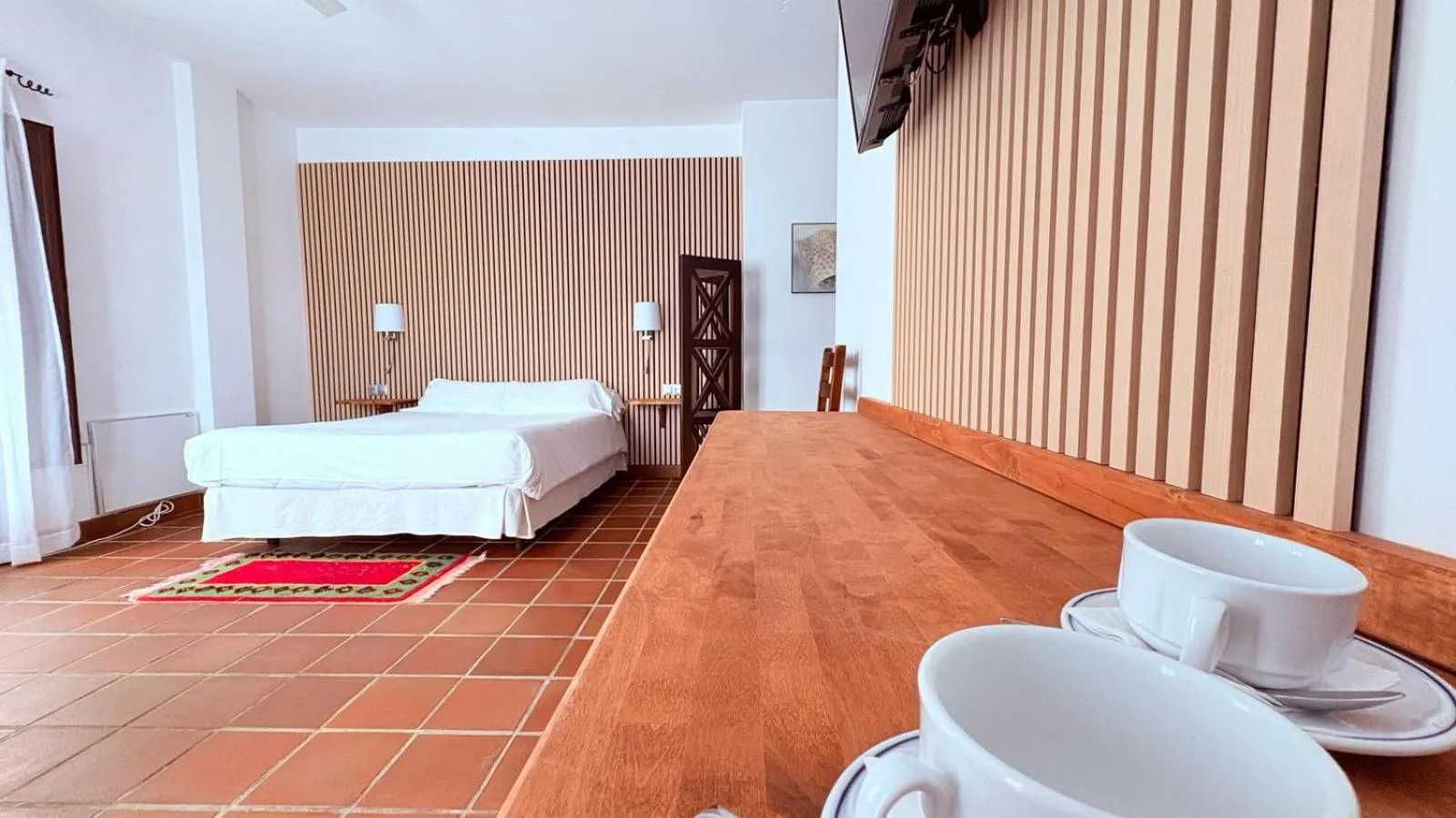 Seating area, Bed in Cerro de Hijar