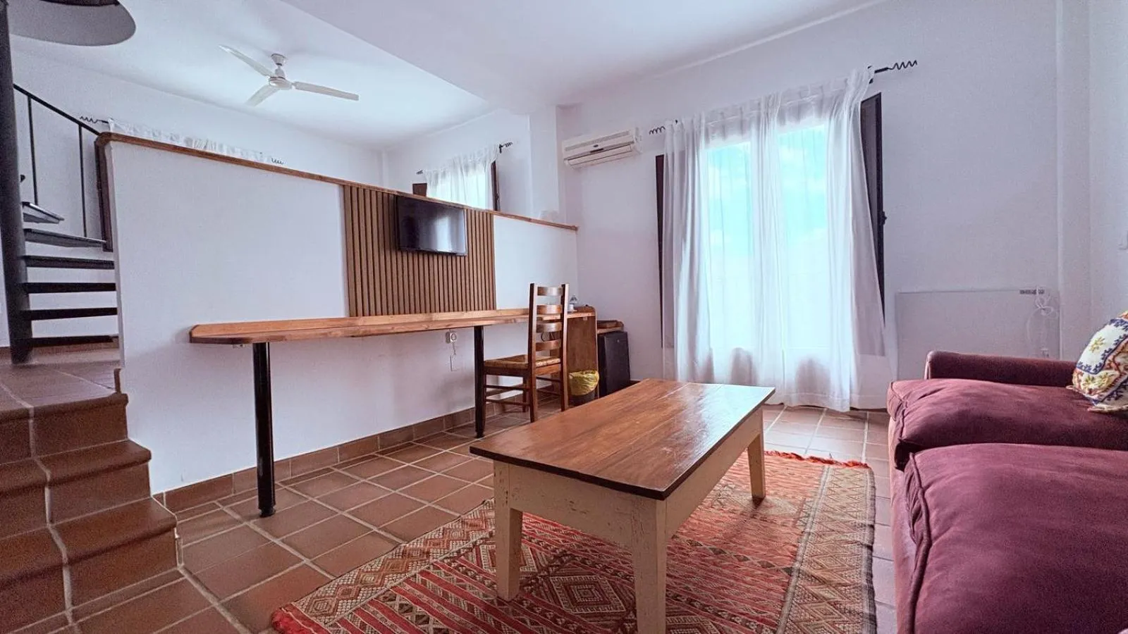 Photo of the whole room in Cerro de Hijar