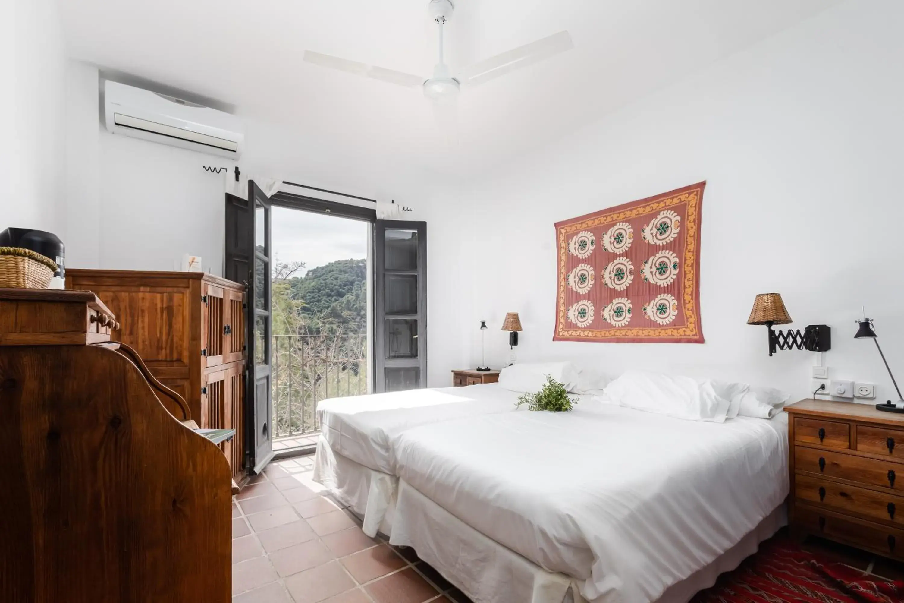 Double or Twin Room - single occupancy in Cerro de Hijar Double or Twin Room - single occupancy in Cerro de Hijar
