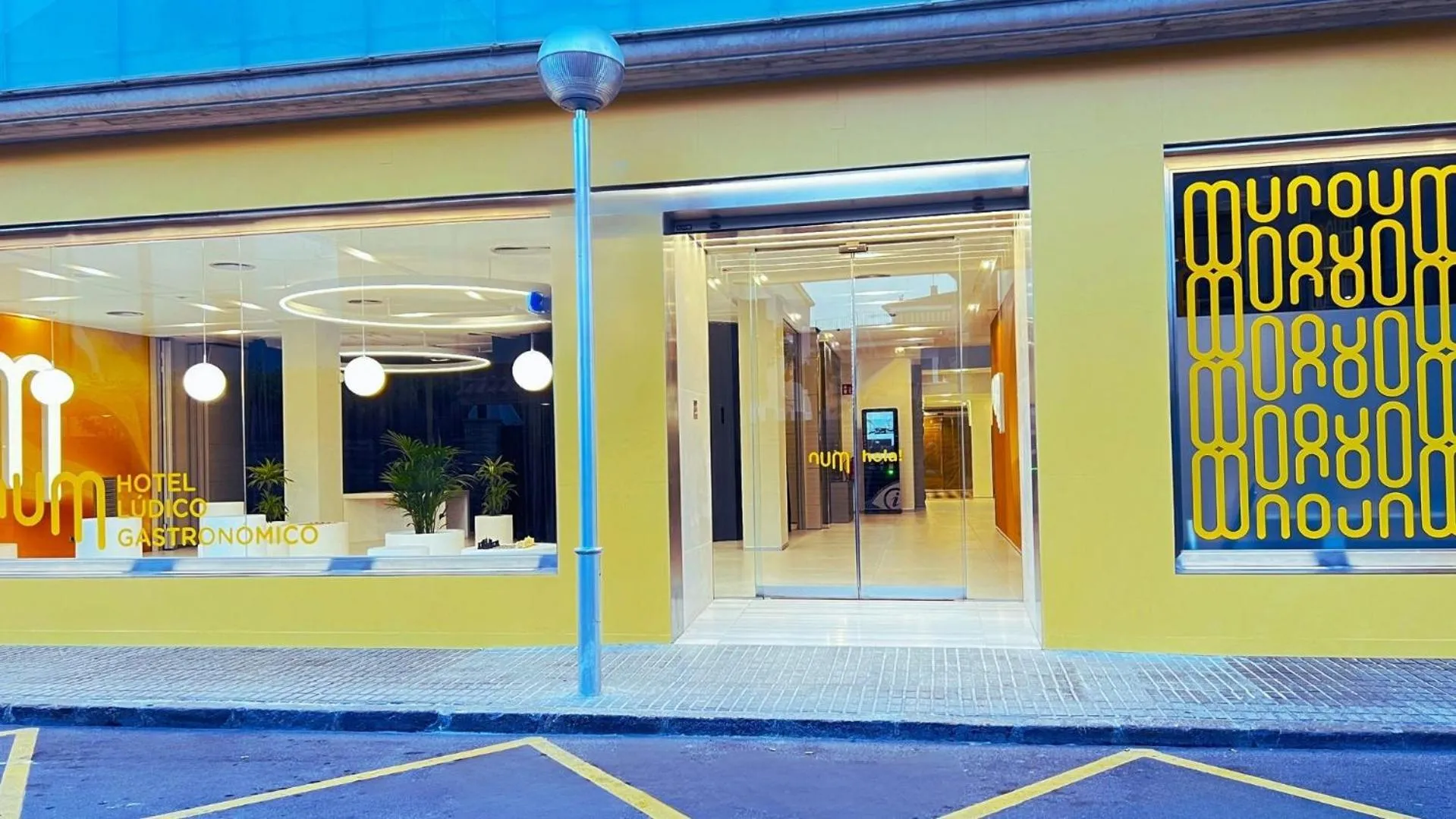 Property building in Regente Aragón Gastronómico