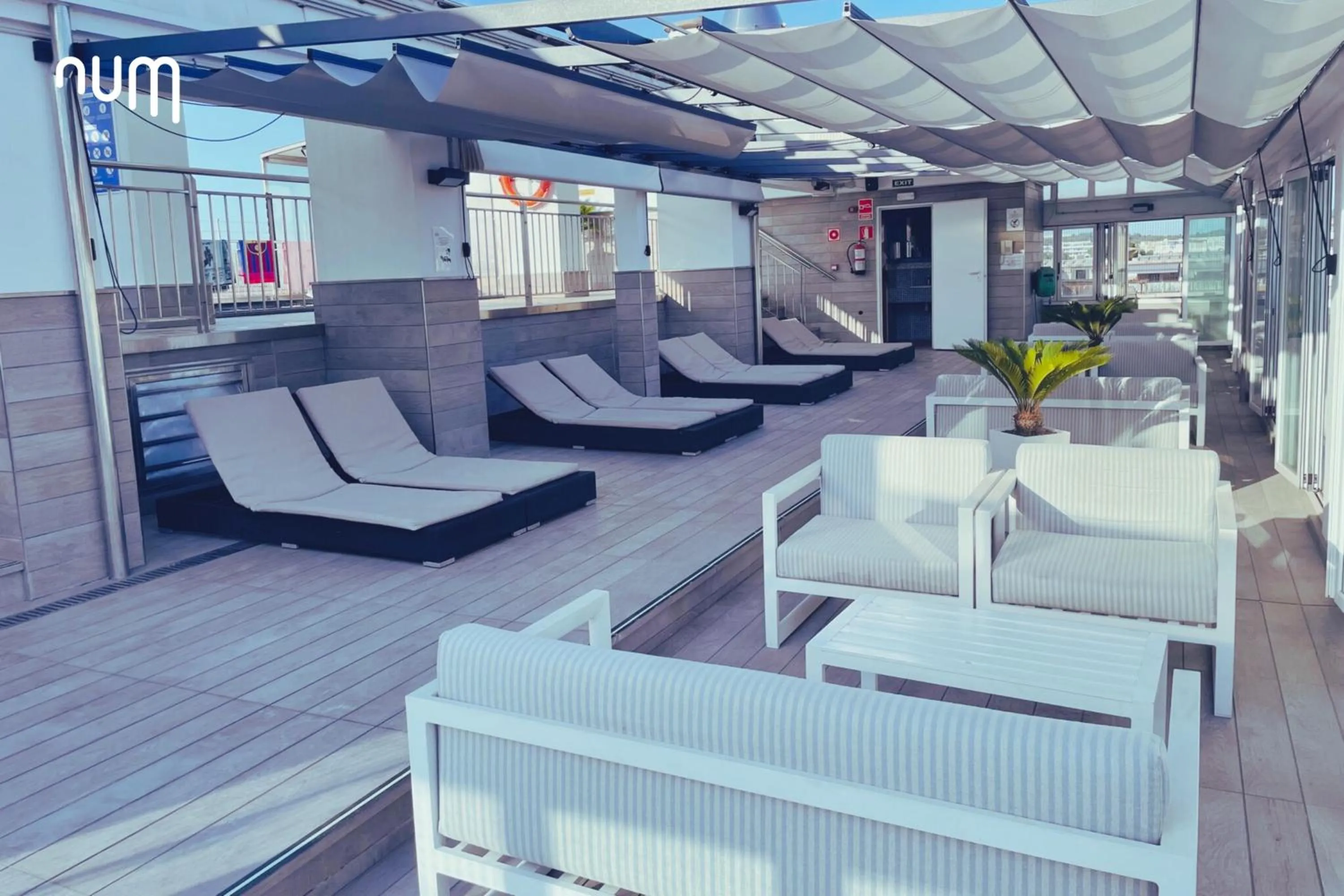 Solarium in Num Hotel