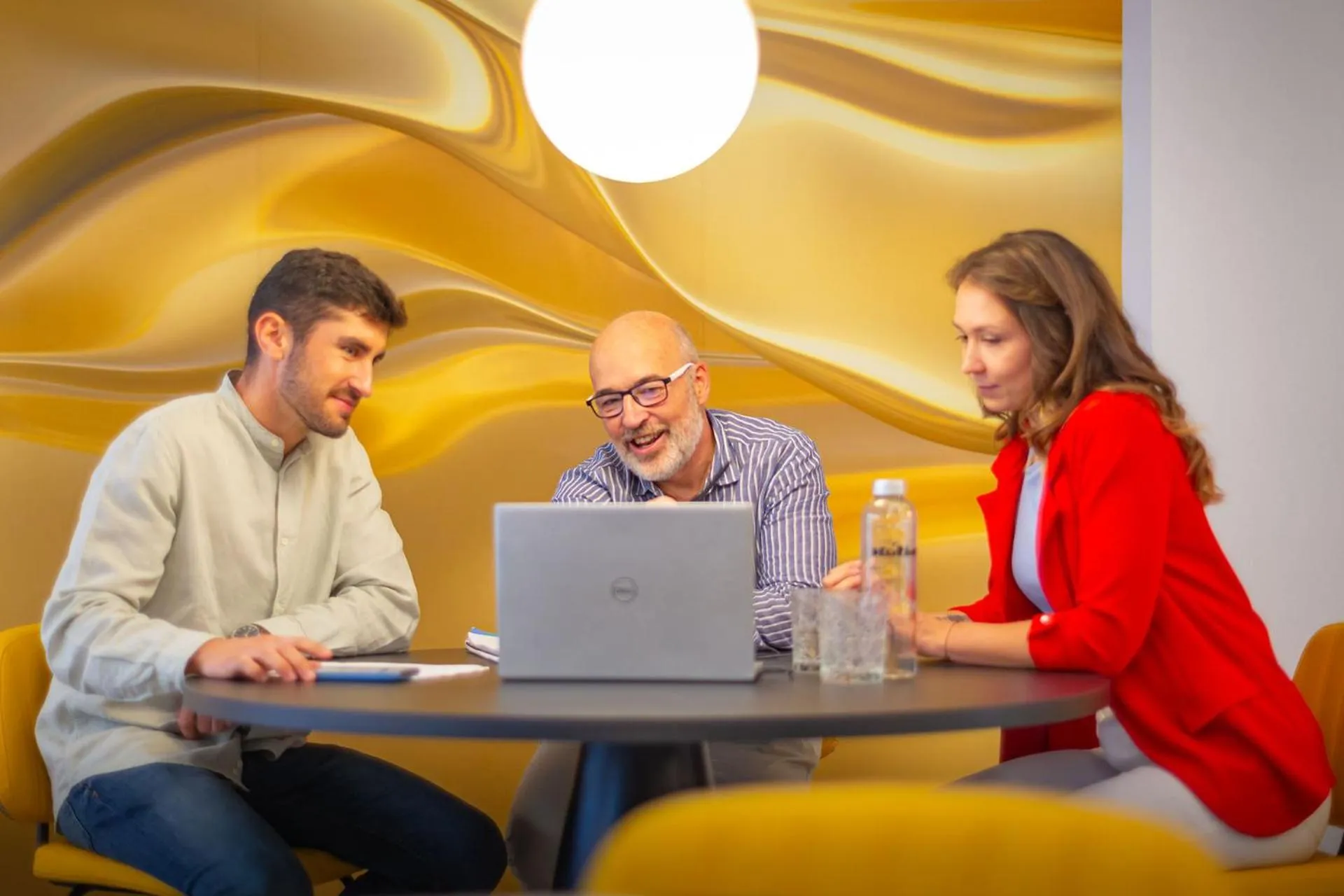 Living room in Num Hotel